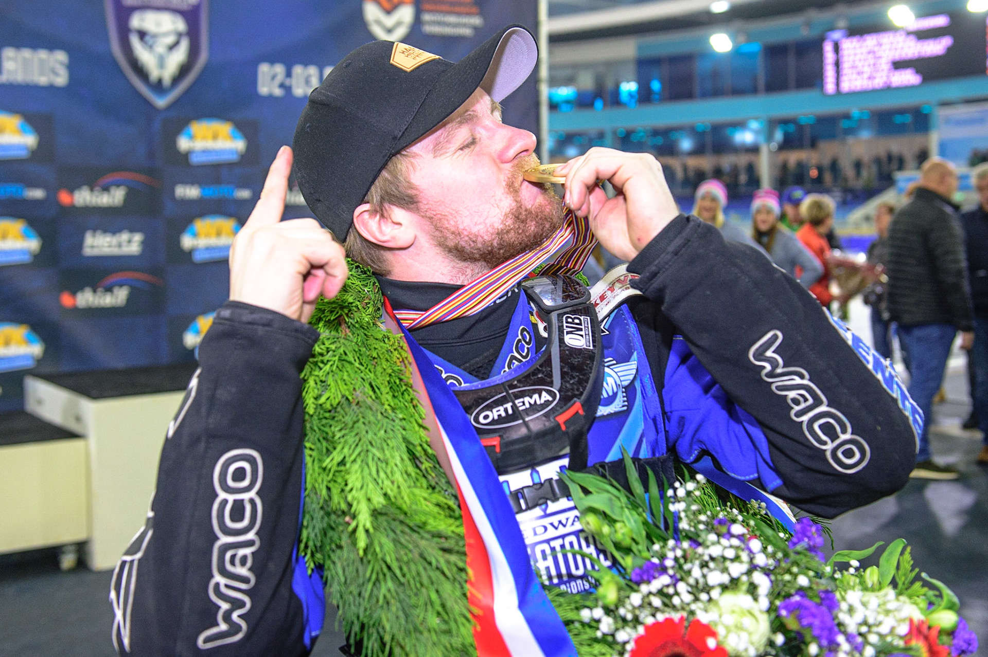 HEERENVEEN, NL.  World Champion 2022 - Martin Hååruhiltunen (199)  during the FIM Ice Speedway Gladiators World Championship Final 4 at Ice Rink Thialf, Heerenveen on Sunday  3 April 2022. (Credit: Ian Charles | MI News)