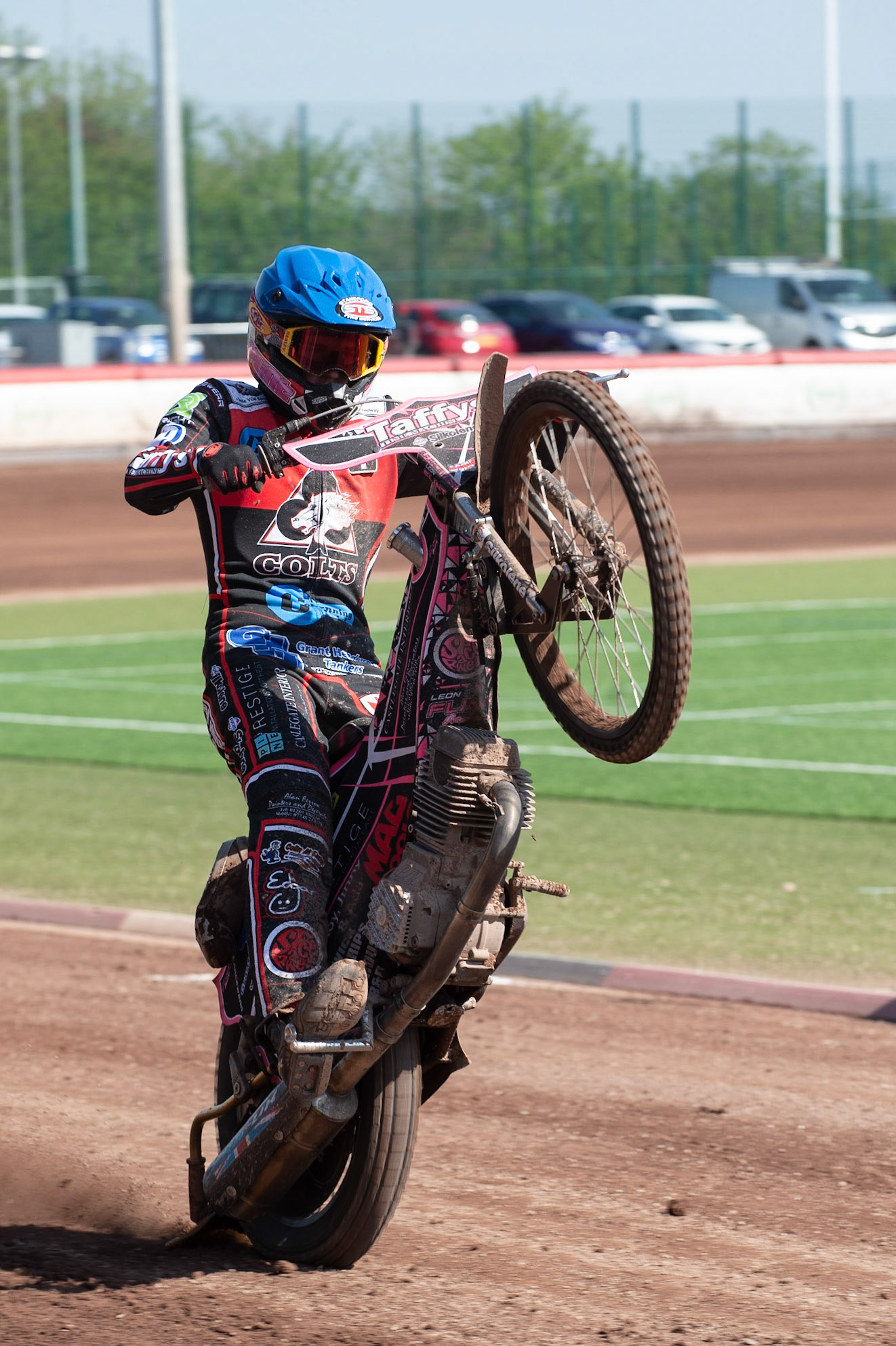 Photo: Ian Charles

Leon Flint pulls a wheelie

Belle Vue Colts v Stoke Potters, National League, Belle Vue National Speedway Stadium, Manchester, Friday 19  April  2019