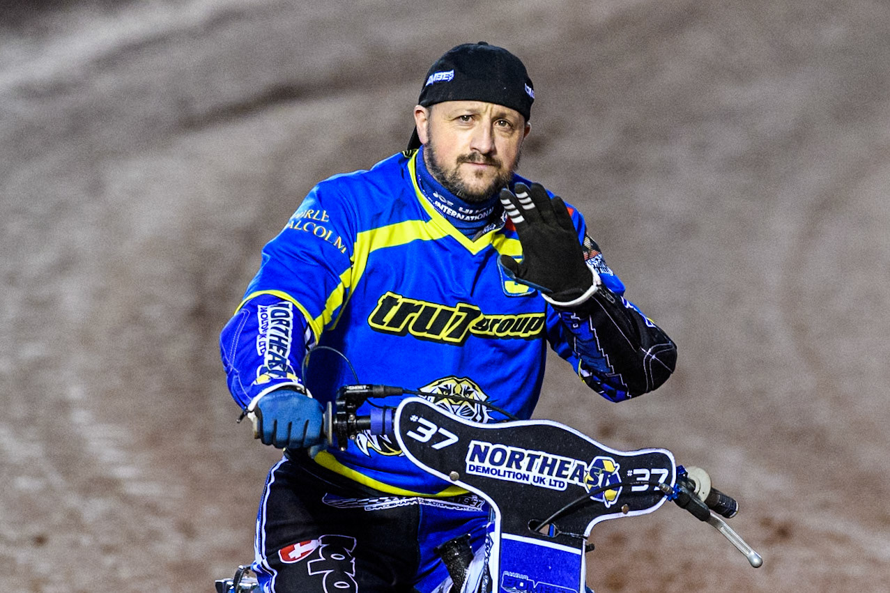 Sheffield Tigers' Guest Rider Chris Harris on the parade lap during the Rowe Motor Oil Premiership Play Off Semi Final 2, 1st Leg match between Belle Vue Aces and Sheffield Tigers at the National Speedway Stadium, Manchester on Monday 16th September 2024. (Photo: Ian Charles | MI News)
