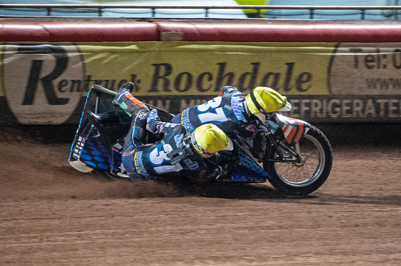 MANCHESTER, ENGLAND Mark Cossar & Carl Pugh(37) in action during the  ACU Sidecar Speedway Manchester Masters,  Belle Vue National Speedway Stadium, Manchester Saturday 12 October 2019 (Credit: Ian Charles | MI News)