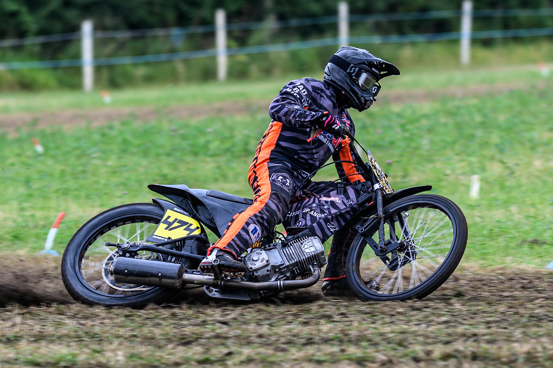 Jack Roberts in action in the 500cc Class during the ACU Northern Grass Track Riders Championship at Cheshire Grass Track Club, Frog Lane, Knutsford, Cheshire on Sunday 20th July 2025. (Photo: Ian Charles | MI News)