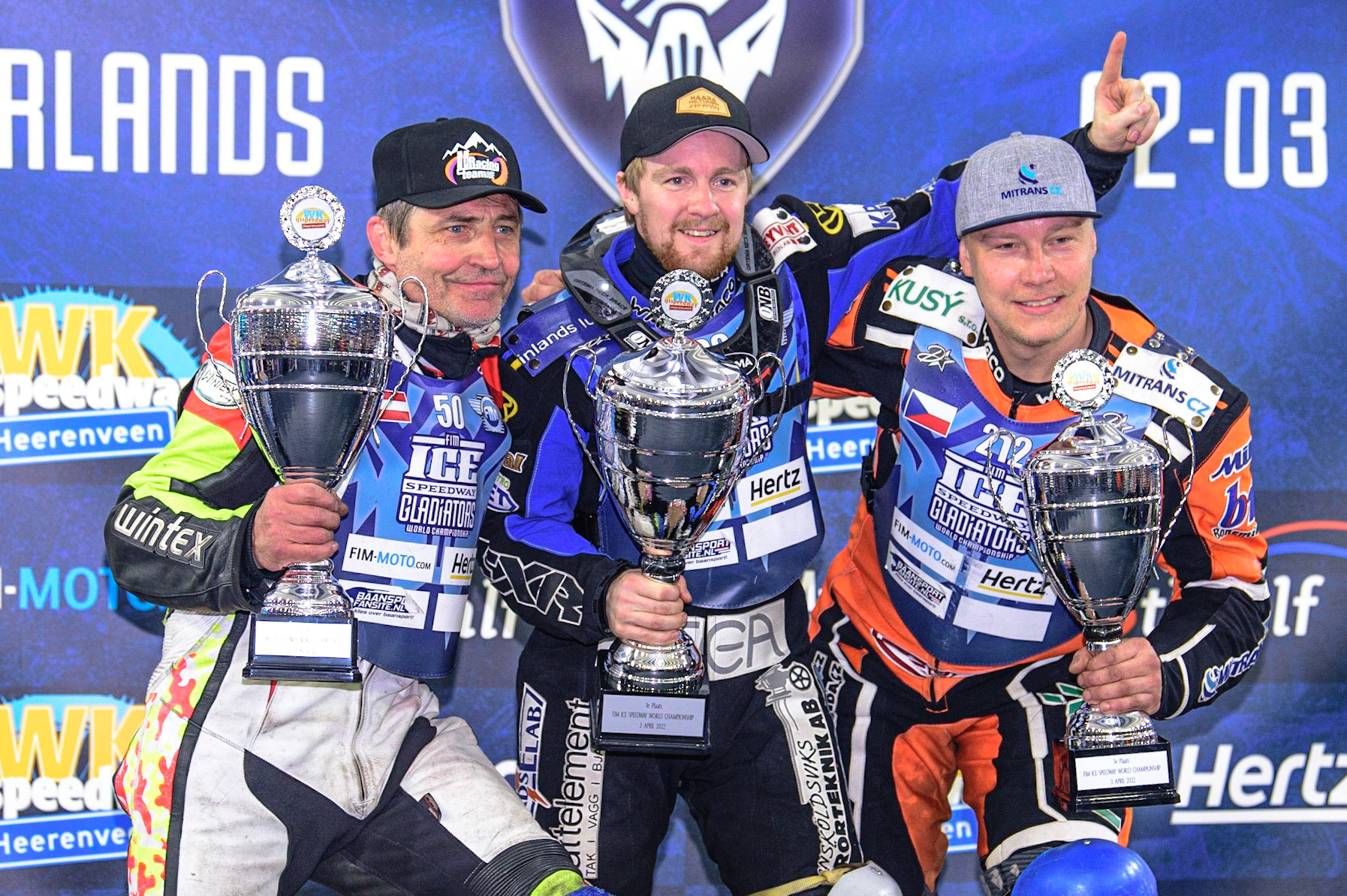 HEERENVEEN, NL.  Sunday Top 3 (l-r) Harald Simon (50) (2nd), Martin Hååruhiltunen (199)  (winner), Lukas Hutla (212) (3rd) during the FIM Ice Speedway Gladiators World Championship Final 4 at Ice Rink Thialf, Heerenveen on Sunday  3 April 2022. (Credit: Ian Charles | MI News)