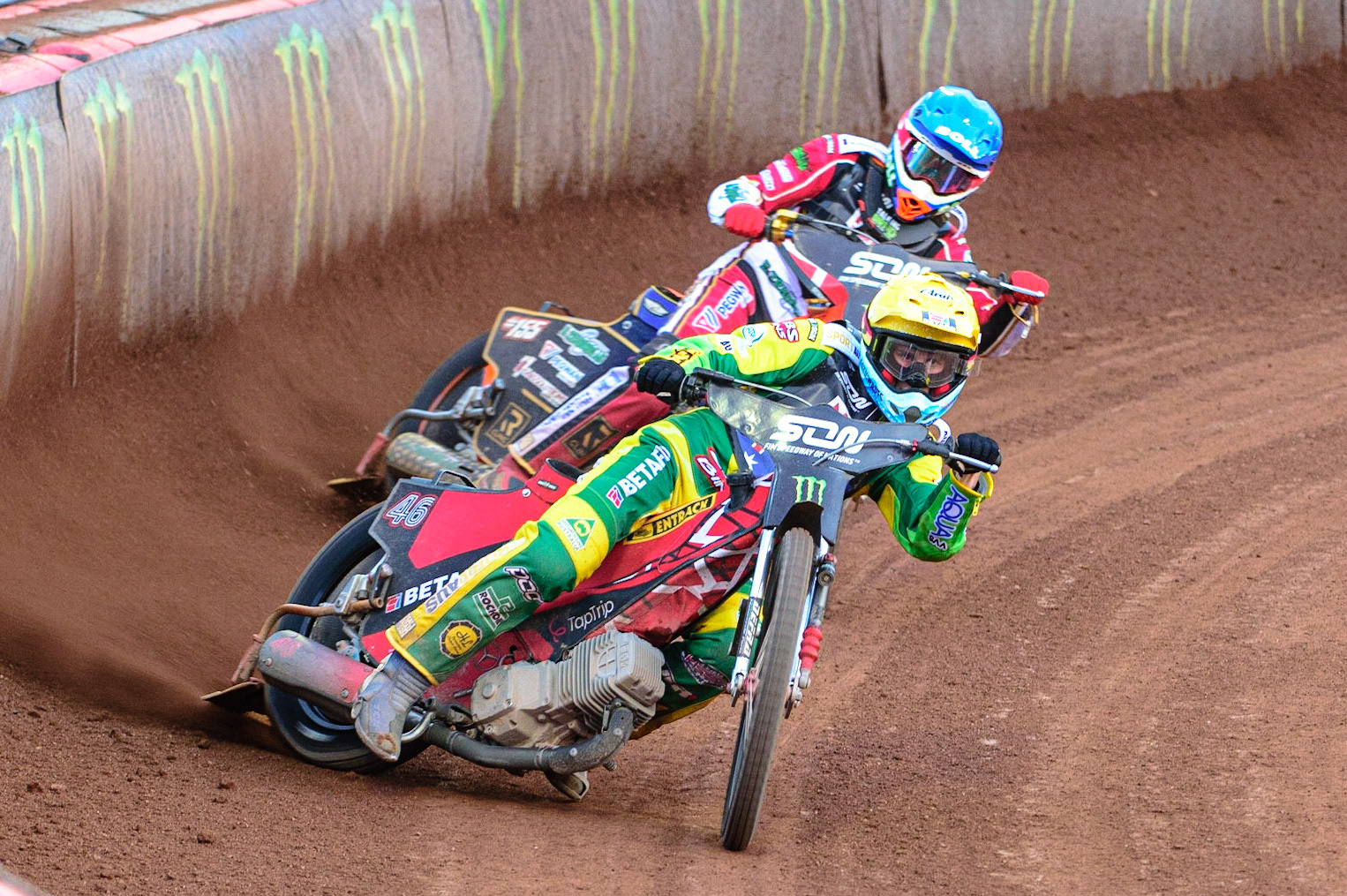 MANCHESTER, UK. OCT 16TH Max Fricke of Australia (Yellow) leads Mikkel Michelsen of Denmark (Blue) during the Monster Energy FIM Speedway of Nations at the National Speedway Stadium, Manchester on Saturday  16th October 2021. (Credit: Ian Charles | MI News)