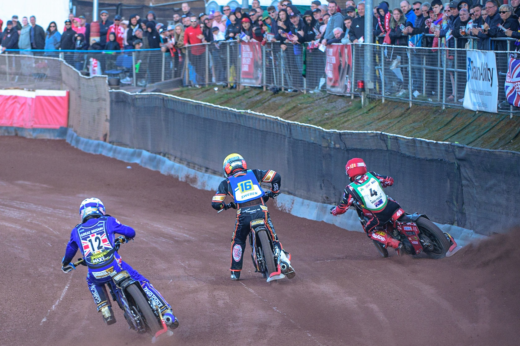 Robert Lambert (Great Britain) (White) chases Kim Nilsson (Sweden) (Yellow) and Max Fricke (Australia) (Red) during the FIM Speedway Grand Prix Challenge at the Peugeot Ashfield Stadium, Glasgow on Saturday 20th August 2022. (Credit: Ian Charles | MI News)