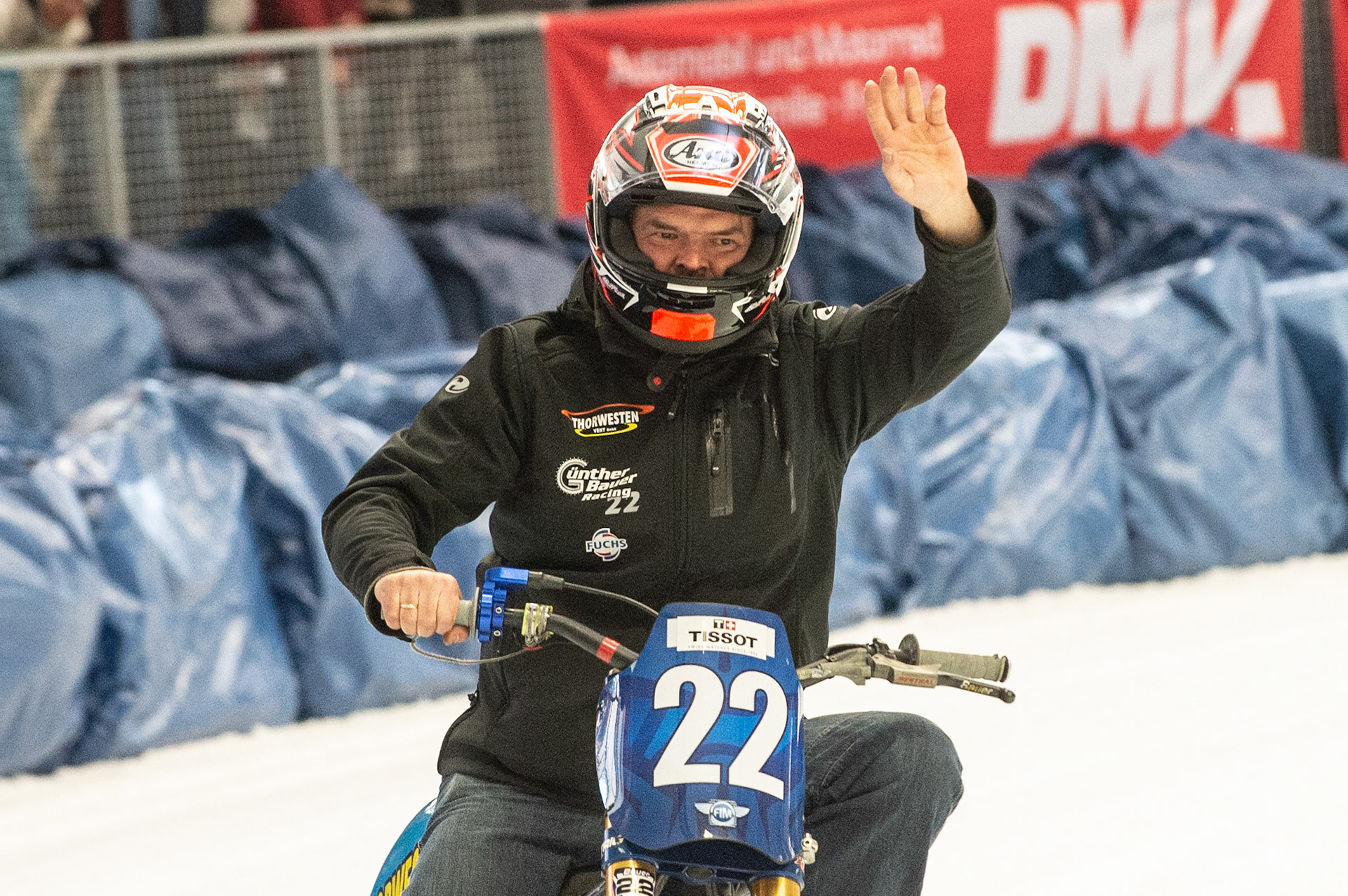 Photo: Ian Charles

Gunther Bauer (22) waves to the crowd on his farewell lap after announcing his retirement


FIM Ice Speedway Gladiators World Championship, Event 4.2, Max-Aicher-Arena, Inzell, Germany, Sunday 17 March 2019