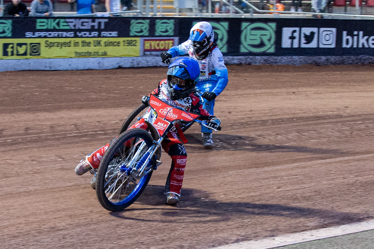 Photo: Ian Charles

Max Perry (Blue) leads Calum Gill (White)

Summer Speed Saturday & British Youth Speedway Championship Round 5, National Speedway Stadium, Manchester, Saturday 22 June 2019