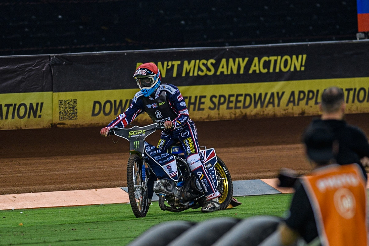 Anders Rowe (17) pulls up with engine trouble during the FIM Speedway Grand Prix of Great Britain at the Principality Stadium, Cardiff on Saturday 2nd September 2023. (Photo: Ian Charles | MI News)