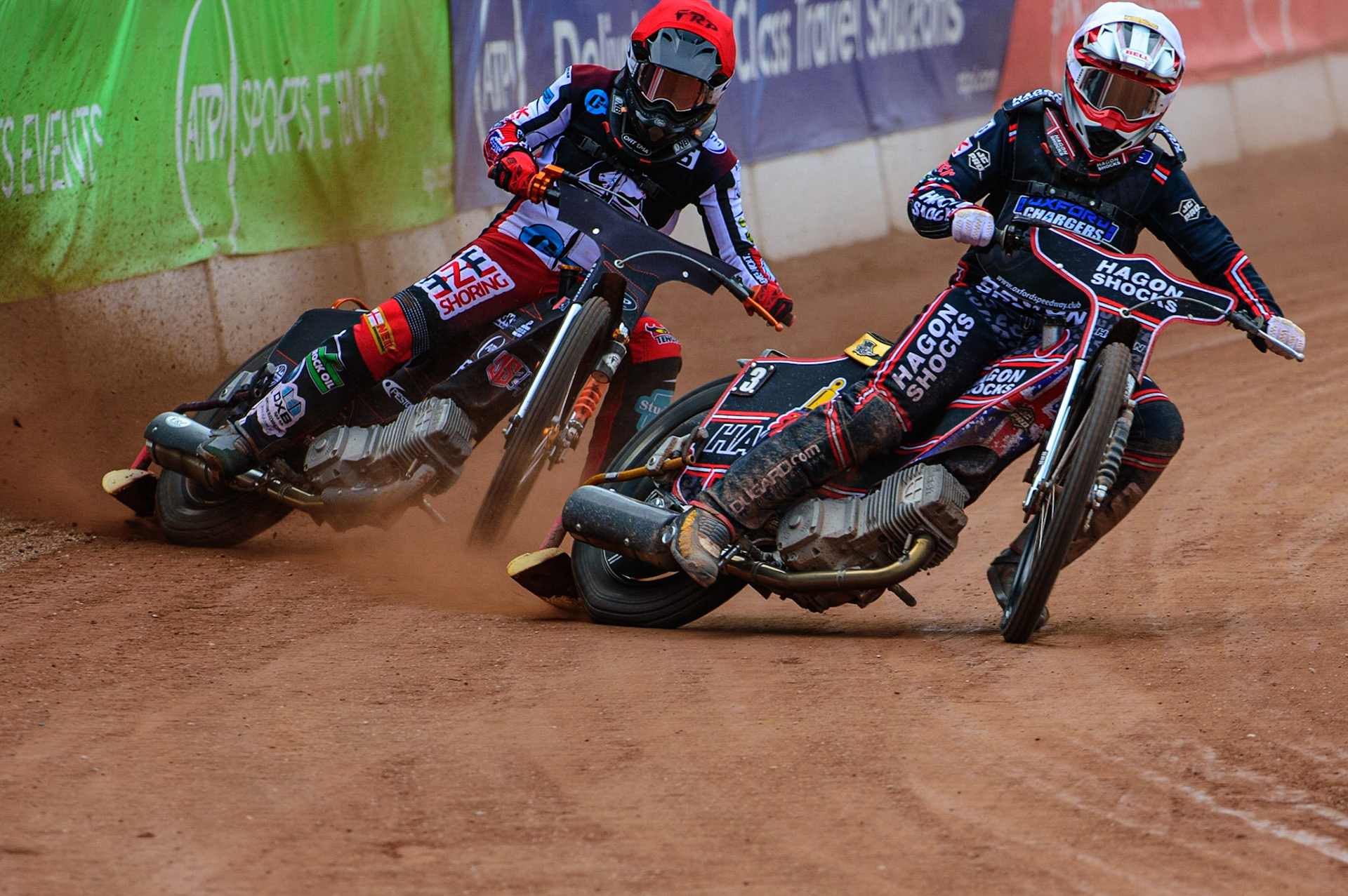 MANCHESTER, UK.  JUN 3RD  Sam Hagon  (White) leads Jack Smith  (Red) during the National Development League match between Belle Vue Colts and Oxford Chargers at the National Speedway Stadium, Manchester on Friday 3rd June 2022. (Credit: Ian Charles | MI News)