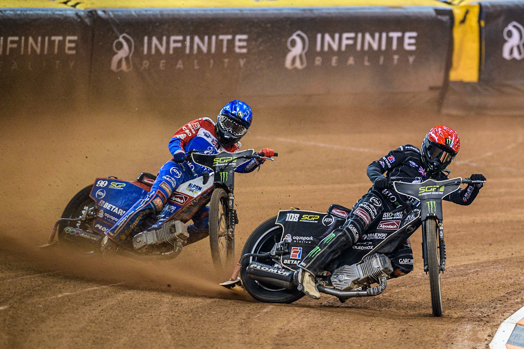 Tai Woffinden (108) (Red) leads  Dan Bewley (99) (Blue) during the FIM Speedway Grand Prix of Great Britain at the Principality Stadium, Cardiff on Saturday 2nd September 2023. (Photo: Ian Charles | MI News)