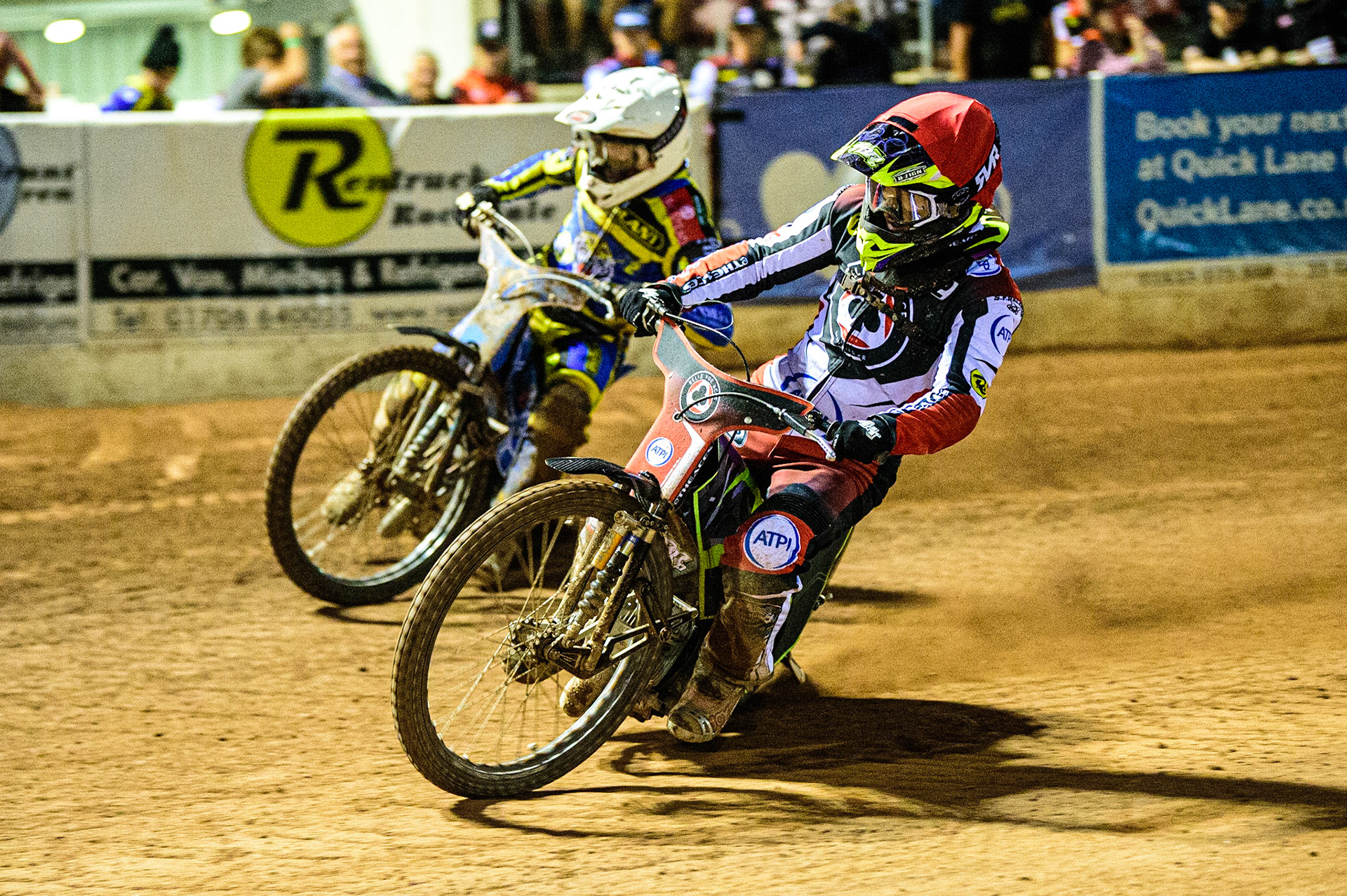 Tom Brennan  (Red) inside Lewis Kerr  (White) during the SGB Premiership match between Belle Vue Aces and Sheffield Tigers at the National Speedway Stadium, Manchester on Monday 5th September 2022. (Credit: Ian Charles | MI News)