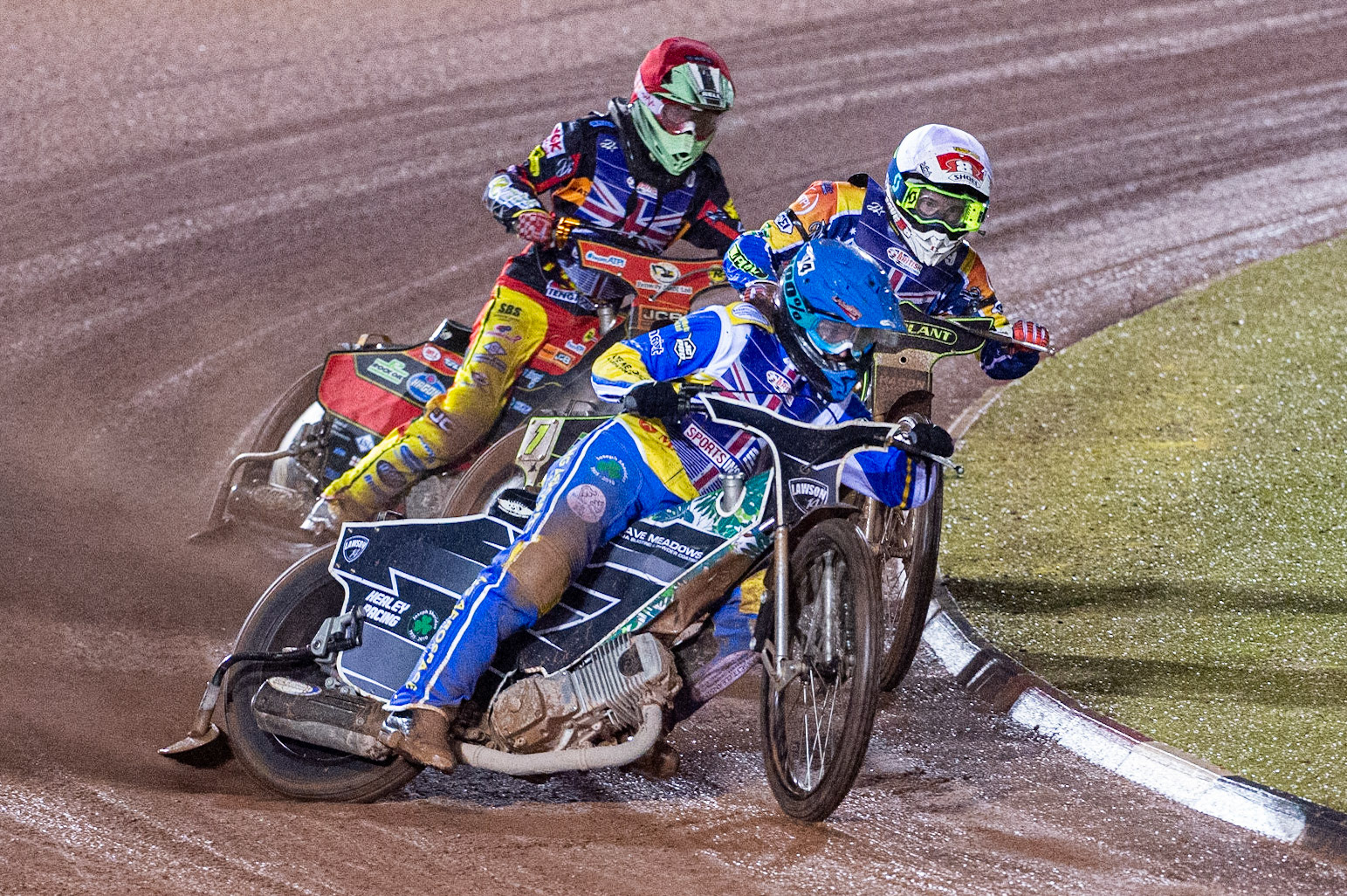 Photo: Ian CharlesRichard Lawson   (Blue)  leads  Jason Crump   (White)  and Joe Thompson  (Red) Sports Insure British Speedway Championship Final, National Speedway Stadium, Manchester Monday  28  September  2020