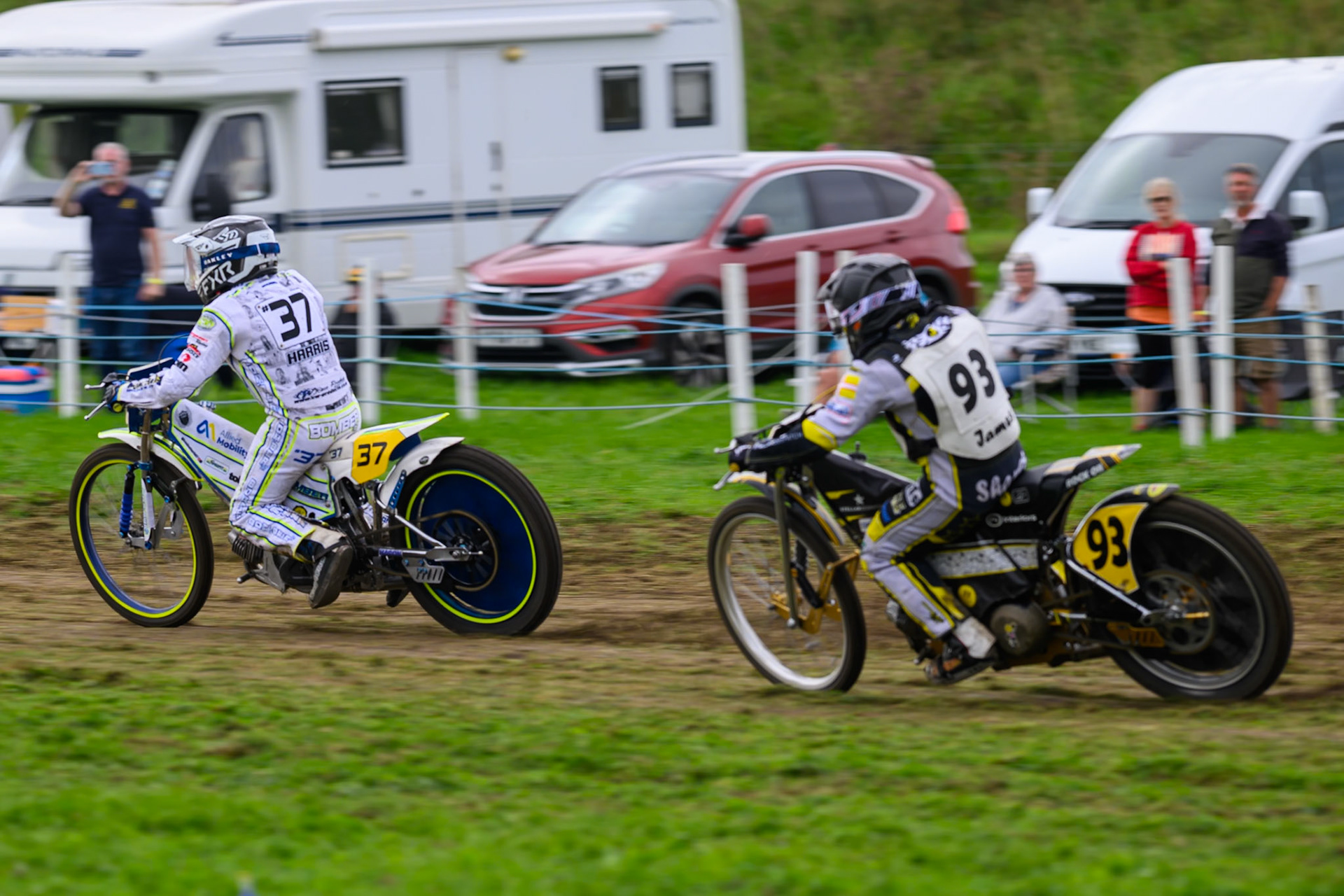 British Masters (Solos): James Shanes (93) chases Chris Harris (37) during the British Masters Grasstrack Championship at Lower Marsh Farm, Much Hoole, Preston in Lancashire, England on Sunday 13th September 2026. (Photo: Ian Charles | MI News)