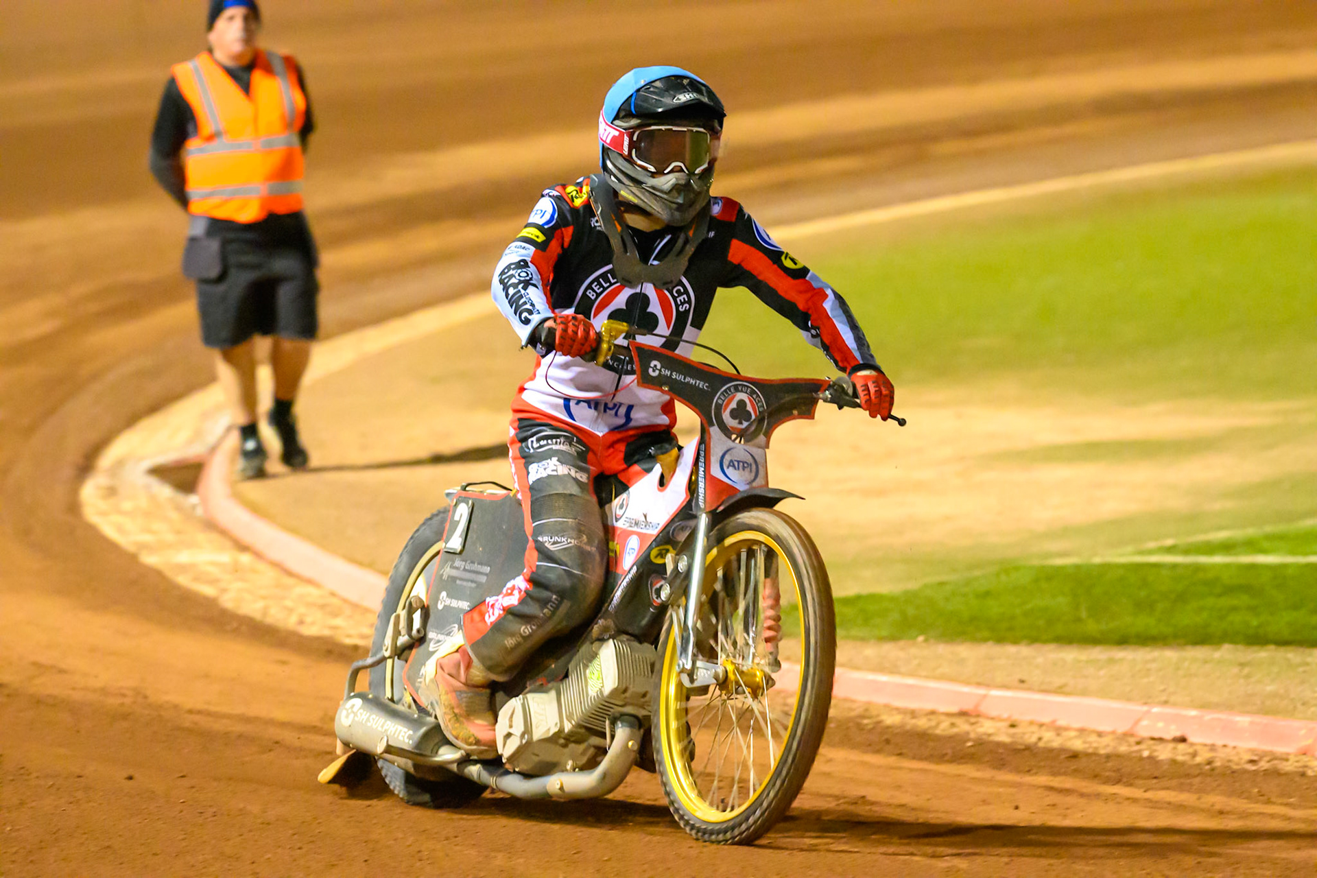 Norick Blödorn of Belle Vue Aces rides back to the pits after his Heat 10 win during the Rowe Motor Oil Premiership Play Off Semi Final 2nd leg match between Belle Vue Aces and Ipswich Witches at the National Speedway Stadium, Manchester on Monday 28th September 2026. (Photo: Ian Charles | MI News)