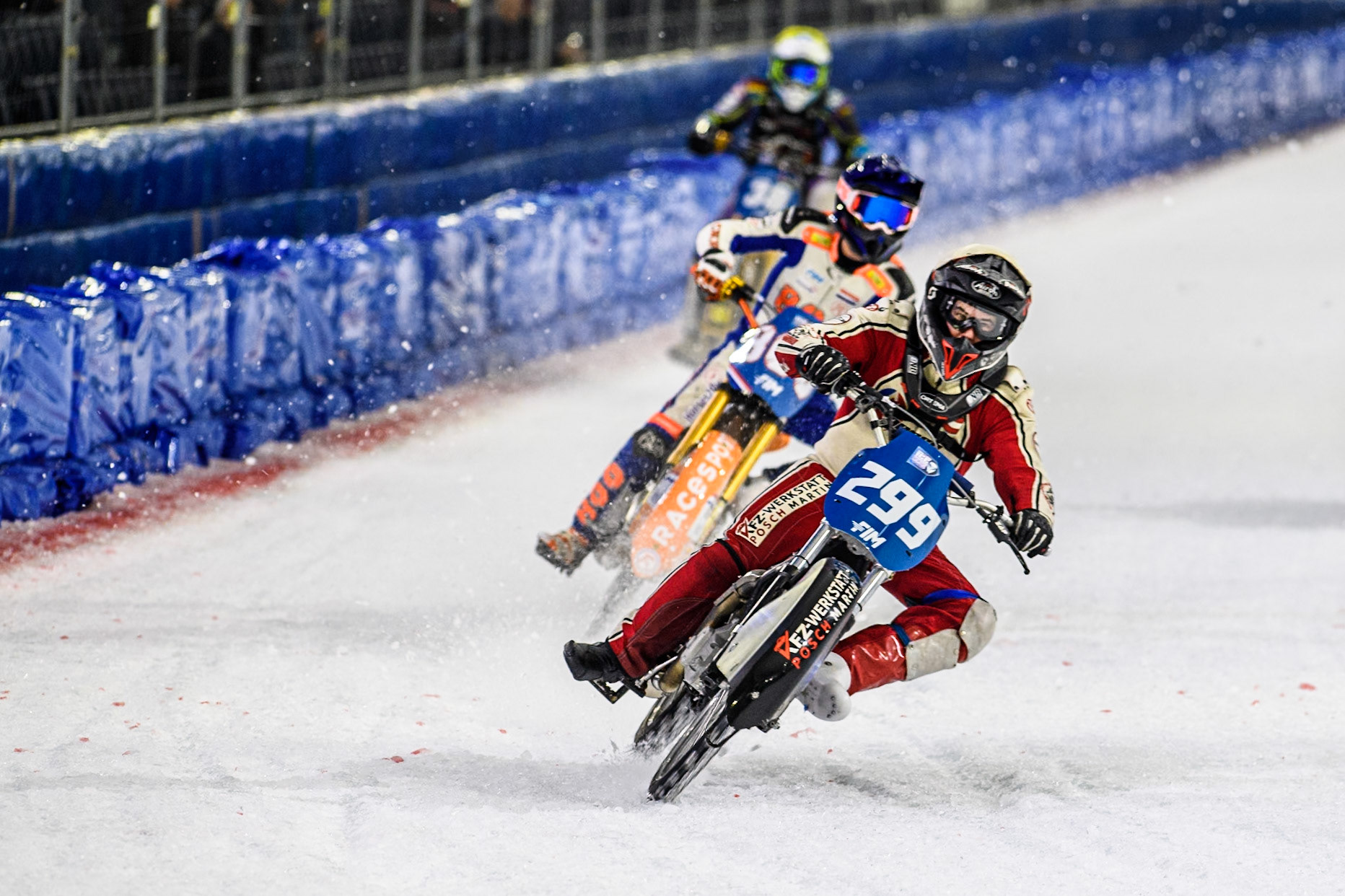 Martin Posch (299) of Austria in White leading Jasper Iwema (800) of The Netherlands in Blue and Maximilian Niedermaier (38) of Germany in Yellow during the FIM Ice Speedway Gladiators World Championship, Final 4 at the Ice Stadium, Thialf, Heerenveen on Sunday 6th April 2025. (Photo: Ian Charles | MI News)