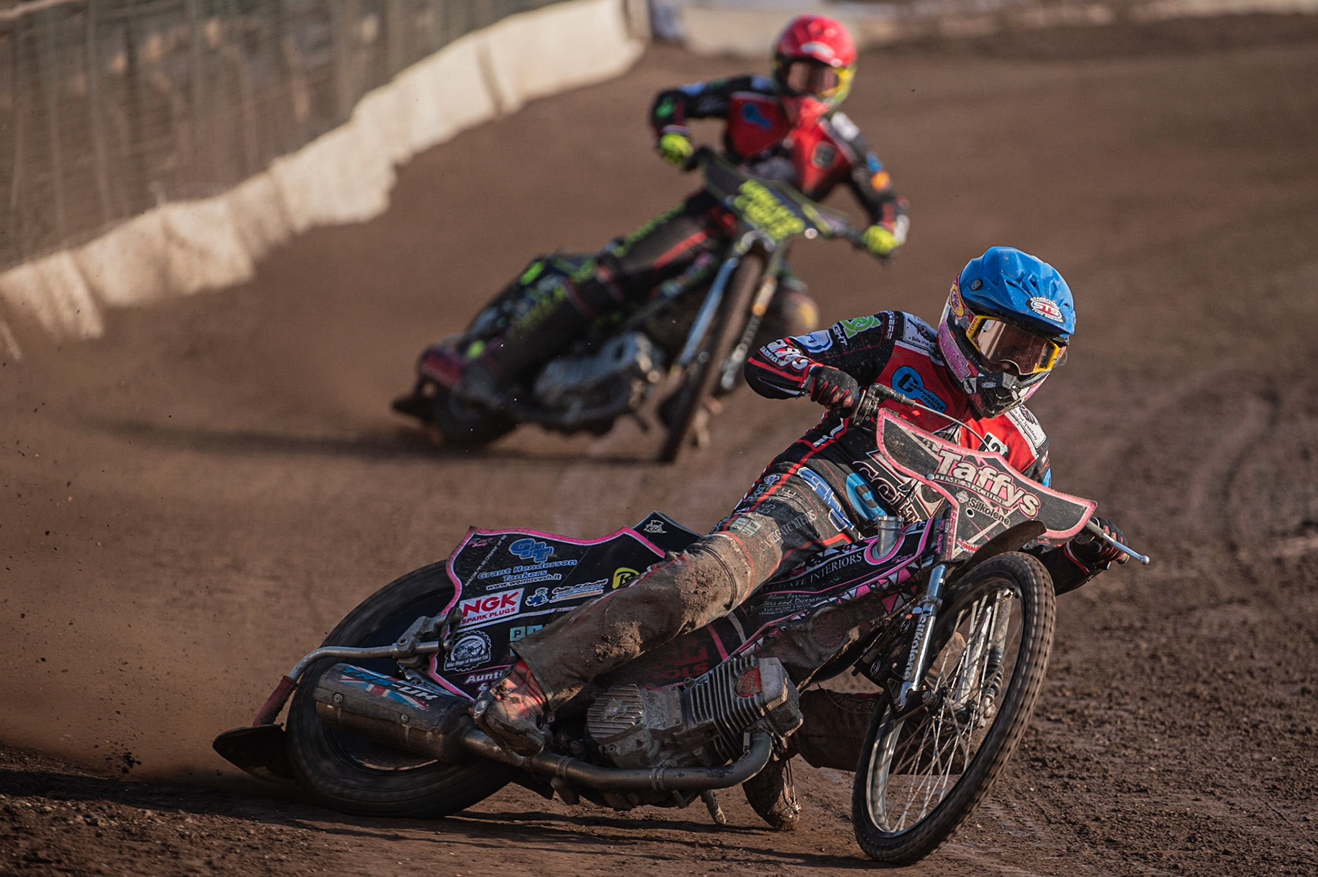 Photo by Ian Charles:

Leon Flint (Blue) and Kyle Bickley  (Red) on their way to maximum heat points


National League Best pairs Championship, Owlerton Stadium, Sheffield, 25 August 2019