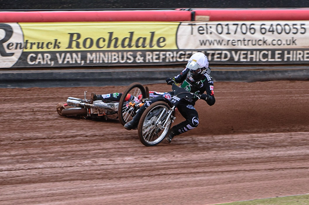 MANCHESTER, UK. APR 15TH  Jack Smith  slides off in the opening heat behind Dan Gilkes  during the National Development League match between Belle Vue Colts and Plymouth Centurions at the National Speedway Stadium, Manchester on Friday 15th April 2022. Credit: Ian Charles | MI News)