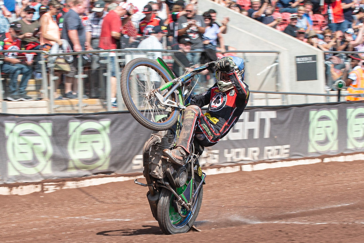 Photo: Ian Charles

Dan Bewley pulls a wheelie 

Belle Vue Aces v Kings Lynn Stars, British Speedway Premiership, Belle Vue National Speedway Stadium, Manchester, Monday 26  August  2019
