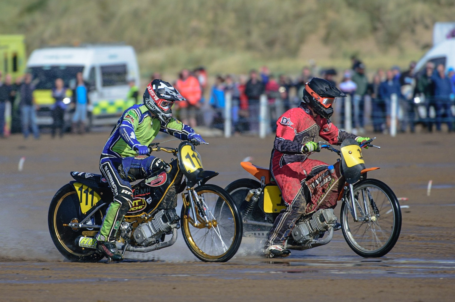 Billy Reve (1) leads Richie Worrall (111) during the Fylde ACU British Sand Racing Masters Championship on  Sunday 2nd October 2022. (Credit: Ian Charles | MI News)