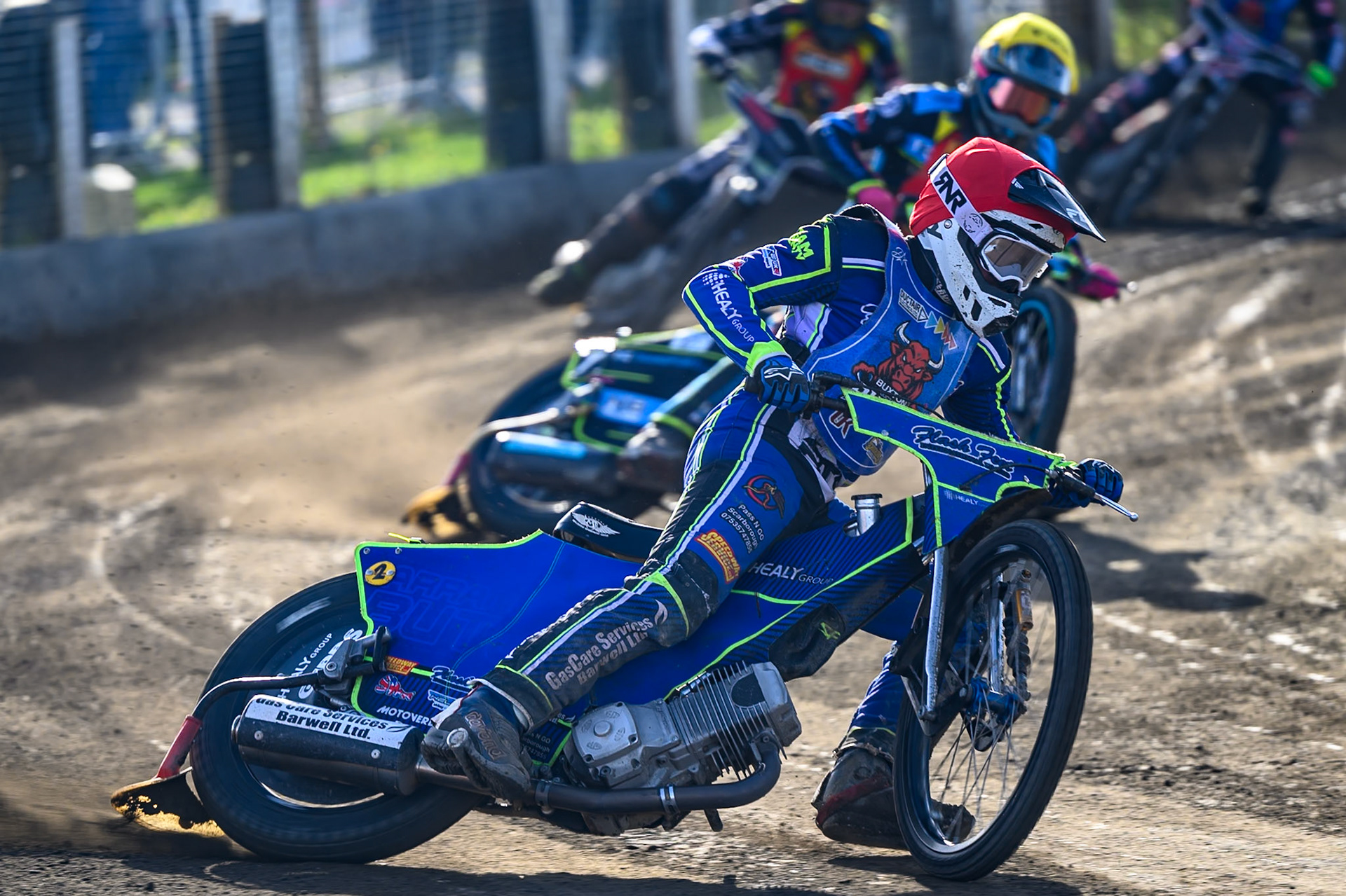 Arran Butcher of Buxton Bulls   in Red leading Eli Meadows  of Leicester Lion Cubs  in Yellow during the WSRA National Development League match between Buxton Bulls and Leicester Lion Cubs at Hi-Edge Speedway, Buxton on Sunday 4th October 2026. (Photo: Ian Charles | MI News)