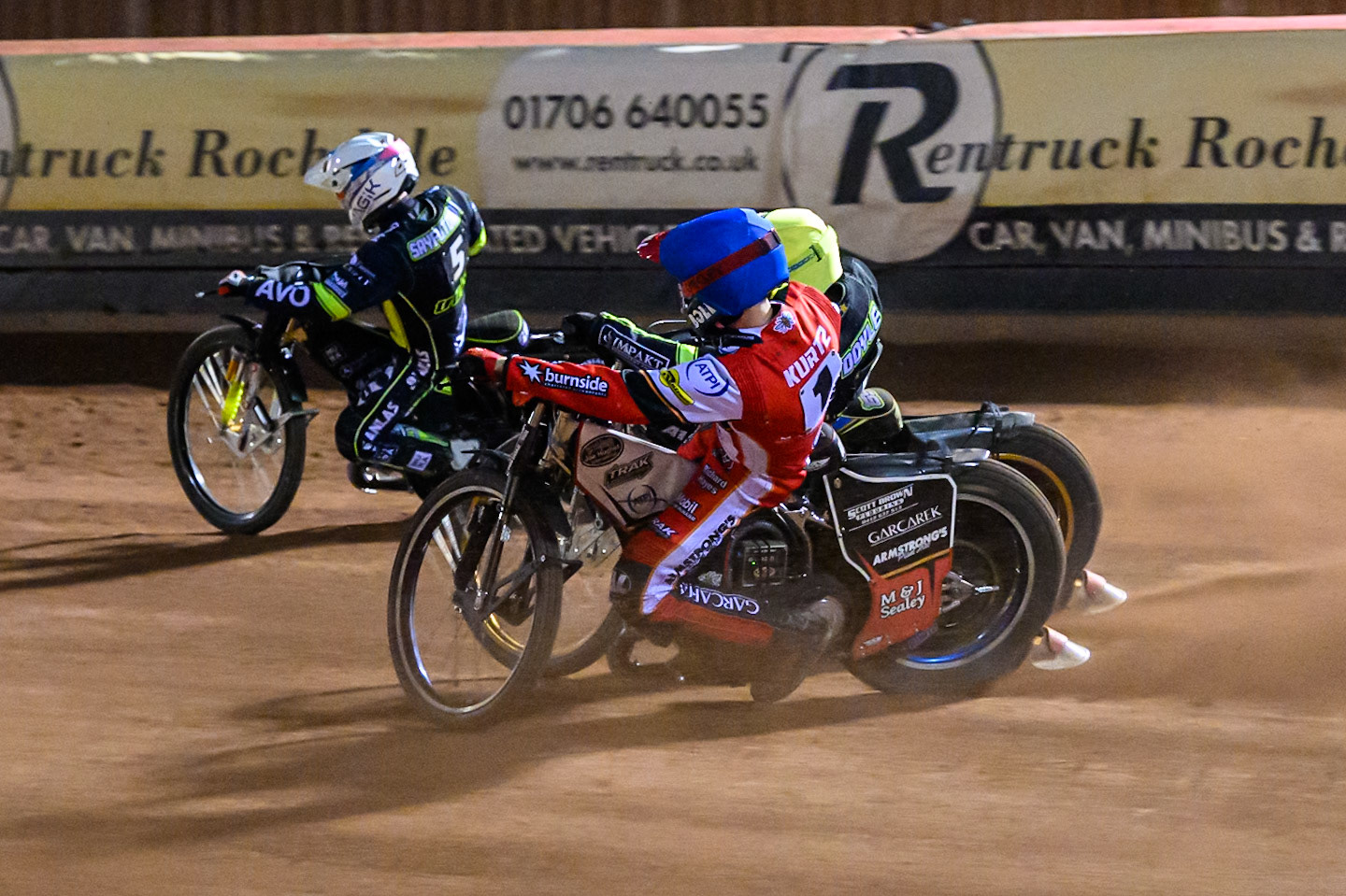 Brady Kurtz of Belle Vue Aces  in Blue rides inside Jason Doyle of Ipswich Witches  in Yellow and Emil Sayfutdinov of Ipswich Witches  in White during the Rowe Motor Oil Premiership match between Belle Vue Aces and Ipswich Witches at the National Speedway Stadium, Manchester on Monday 4th August 2025. (Photo: Ian Charles | MI News)
