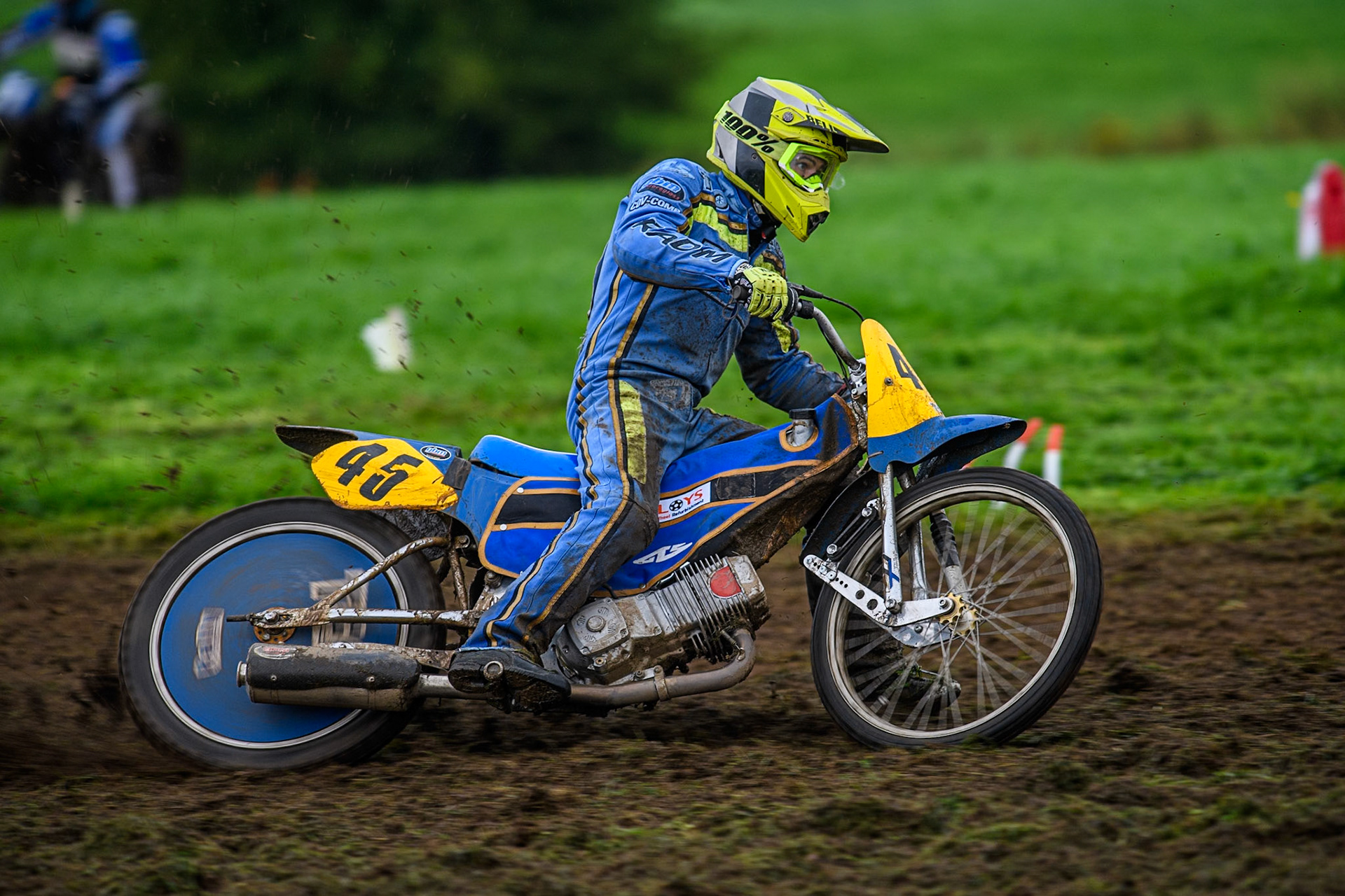 Ryan Ashcroft (45) in action in the 350cc/500cc Support Class during the ACU British Upright Championships at Woodhouse Lance, Gawsworth, Cheshire on Sunday 8th September 2024. (Photo: Ian Charles | MI News)