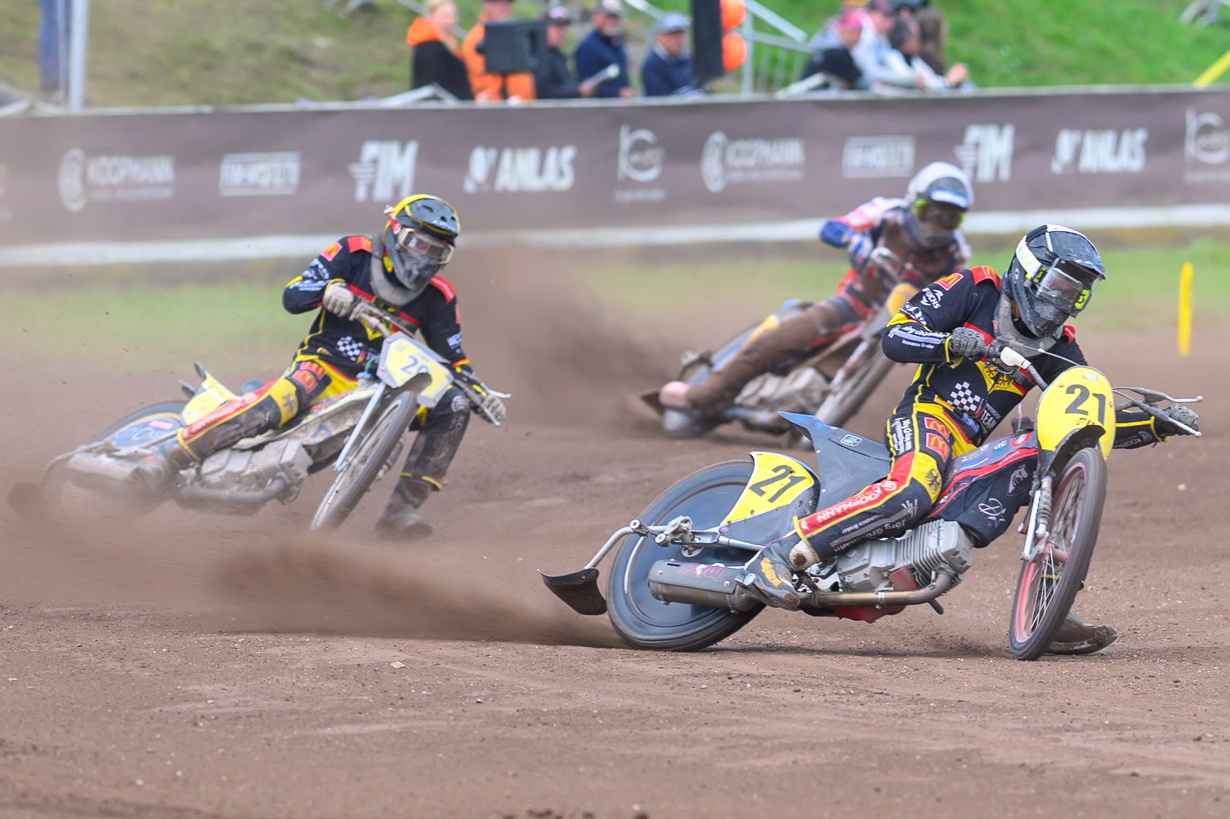 Dominik Werkstetter (21) of Germany in Black &amp; White  leading Timo Wachs (20) of Germany in Yellow and Truis Kamhaug (17) of Norway in White during the FIM Long Track of Nations 2026 at the Speed Centre Roden in the Netherlands on Sunday 20th September 2026. (Photo: Ian Charles | MI News)