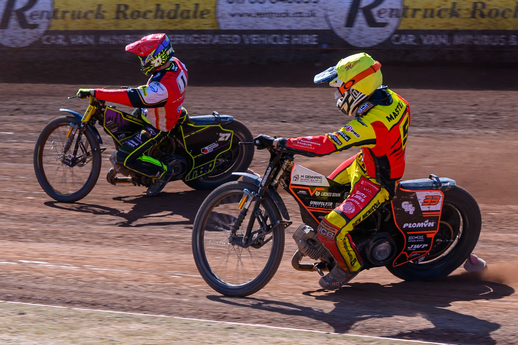 Sam Masters of Leicester Lions  in Yellow chases Tom Brennan Guest Rider for Belle Vue Aces  in Red during the Knockout Cup Northern Section match between Belle Vue Aces and Leicester Lions at the National Speedway Stadium, Manchester on Monday 6th April 2026. (Photo: Ian Charles | MI News)