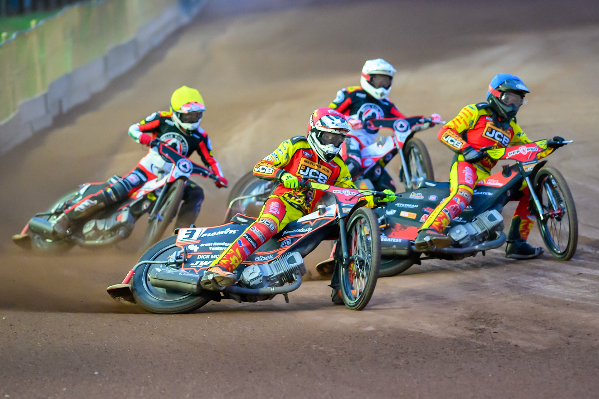 Sam Masters of Leicester Lions in Red and Dan Thompson of Leicester Lions in Blue  leading  Zach Cook of Belle Vue Aces  in Yellow  and Peter Kildemand of Belle Vue Aces  in White during the Rowe Motor Oil Premiership match between Leicester Lions and Belle Vue Aces at the Hydroscan Arena, Leicester on Monday 7th September 2026. (Photo: Ian Charles | MI News)