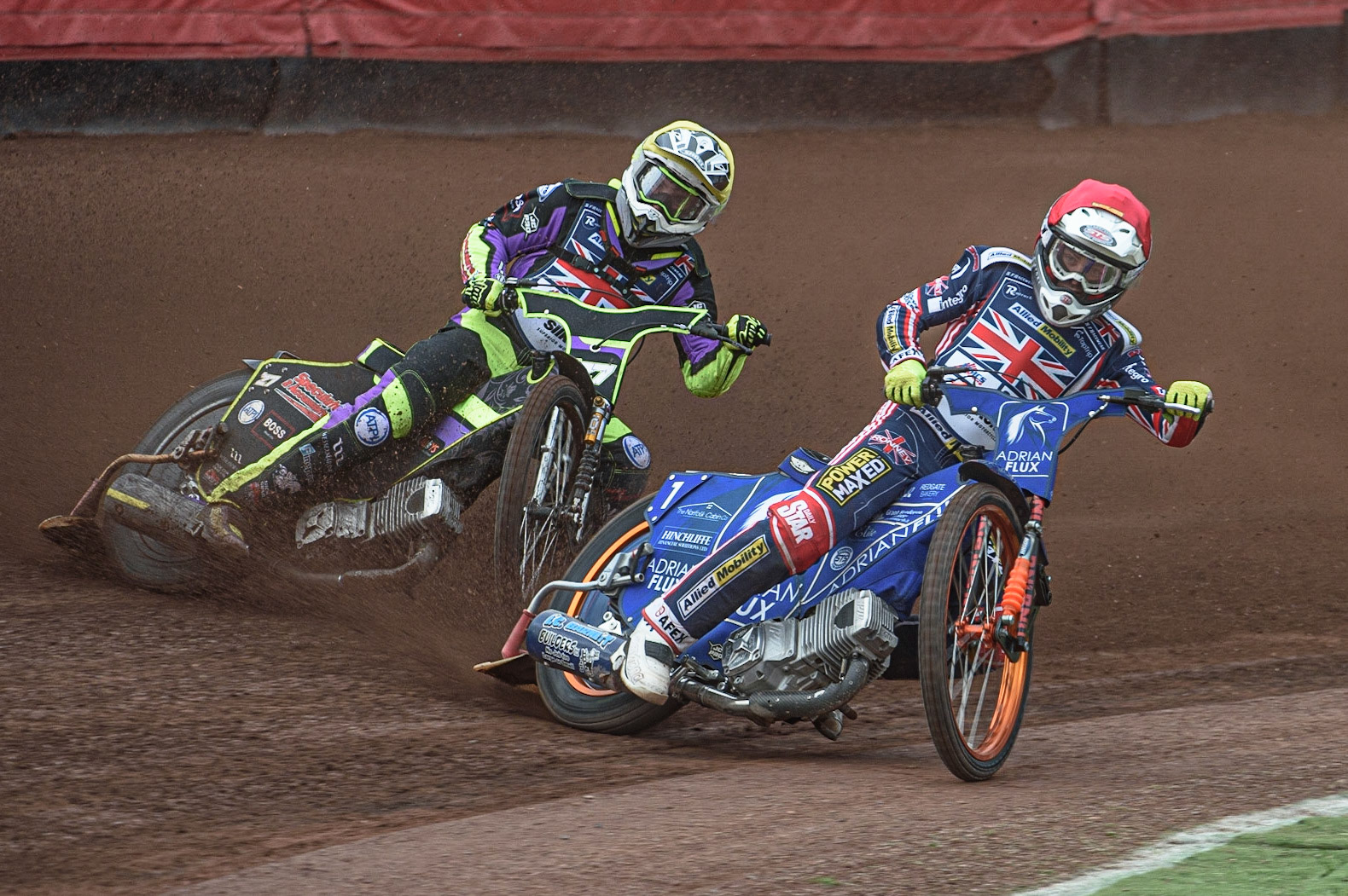 GLASGOW, UK. JUNE 19TH.  Lewis Kerr (Great Britain) (Red) leads Tom Brennan (Reserve) (Great Britain) (Yellow) during the FIM Speedway Grand Prix Qualifying Round at the Peugeot Ashfield Stadium, Glasgow on Saturday 19th June 2021. (Credit: Ian Charles | MI News)
