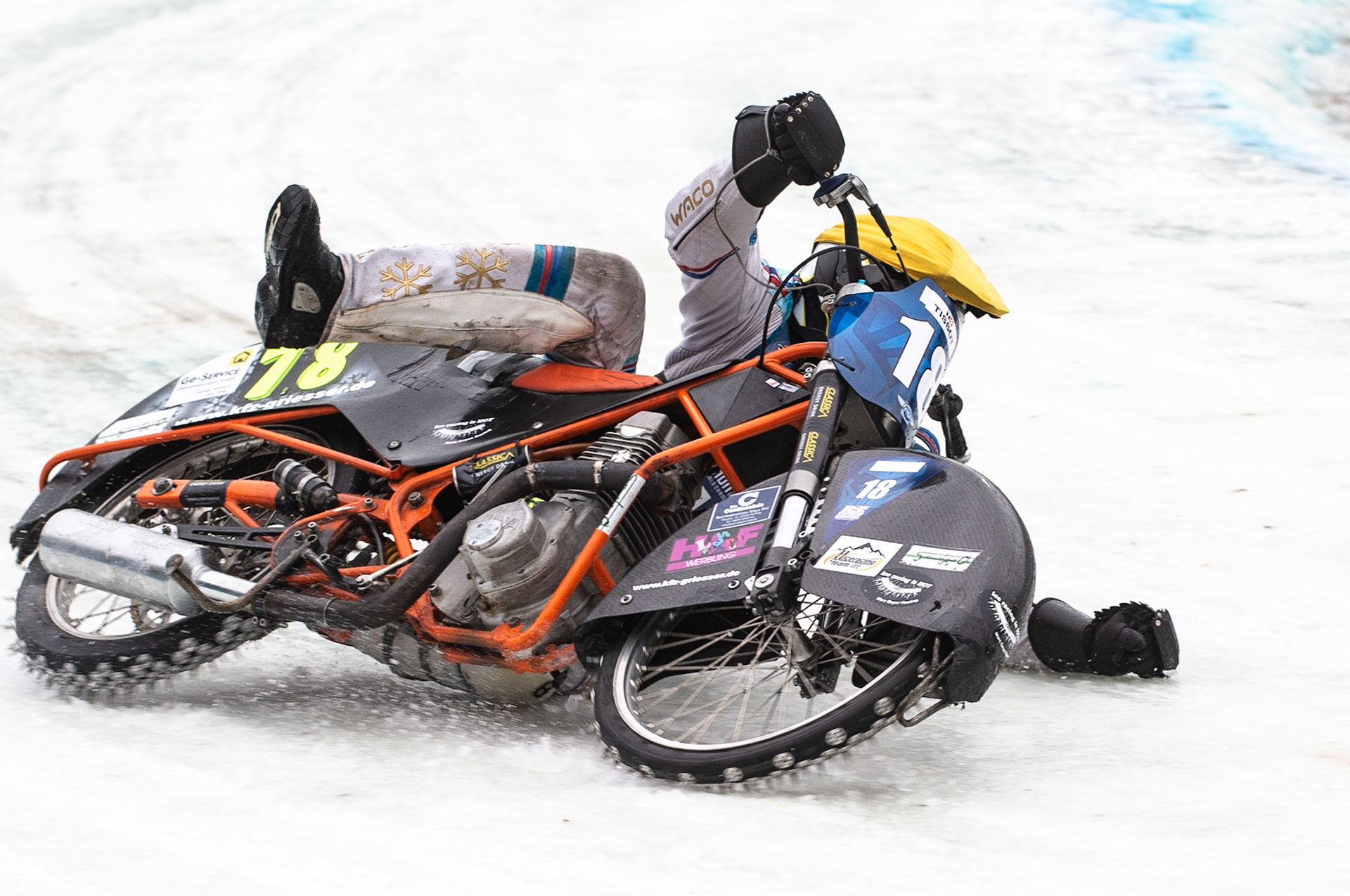 Photo: Ian Charles

Marc Geyer (18) gets into difficulties

FIM Ice Speedway Gladiators World Championship, Final 3.2, Horst-Dohm Eisstadion, Berlin, Germany Sunday  3  March  2019