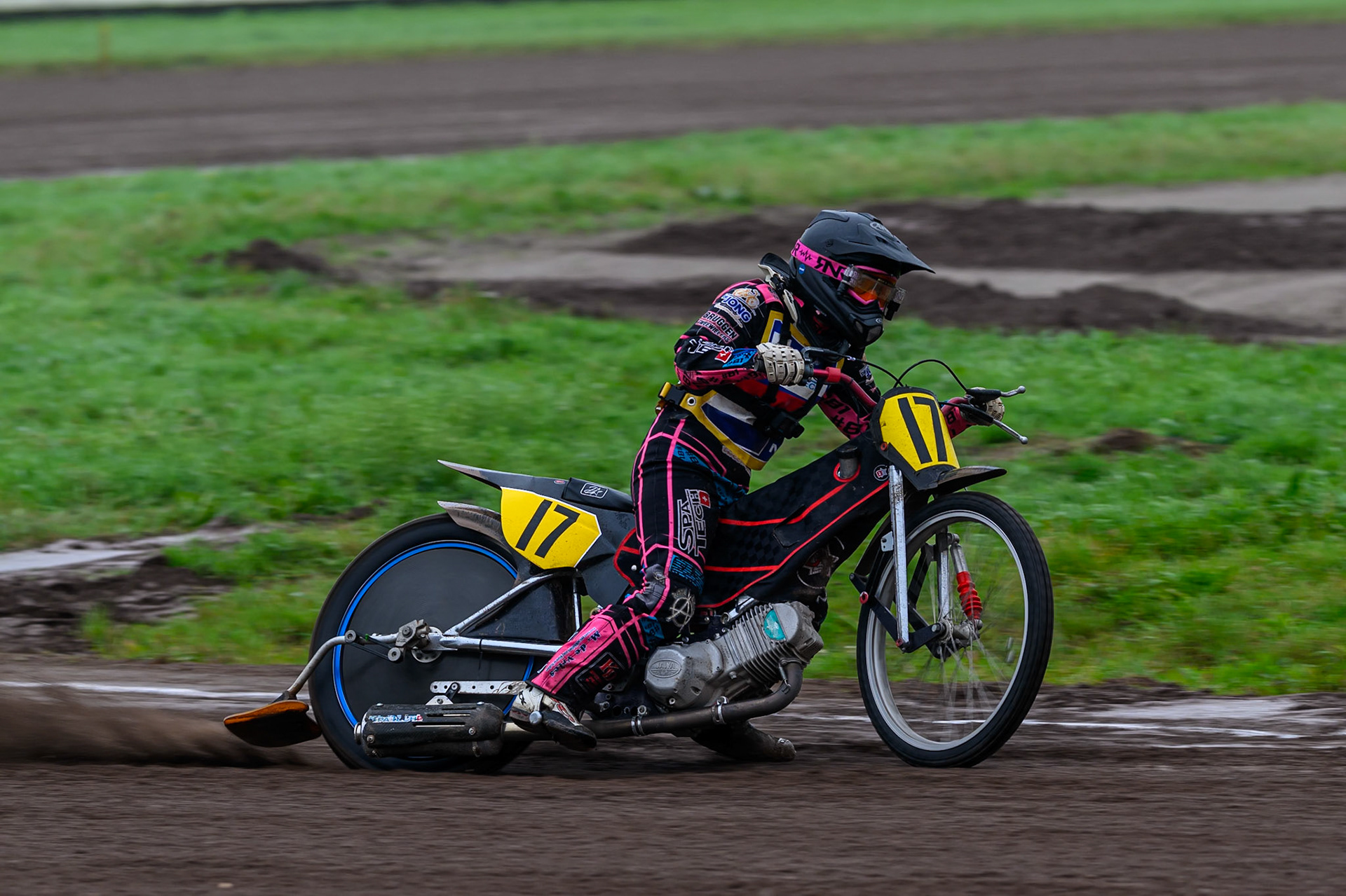 Reserve Rider Nynke Sijbesma (17) of The Netherlands practices during the FIM Long Track World Championship Final 4, at the Speed Centre Roden, Netherlands on Sunday 21st September 2025. (Photo: Ian Charles | MI News)