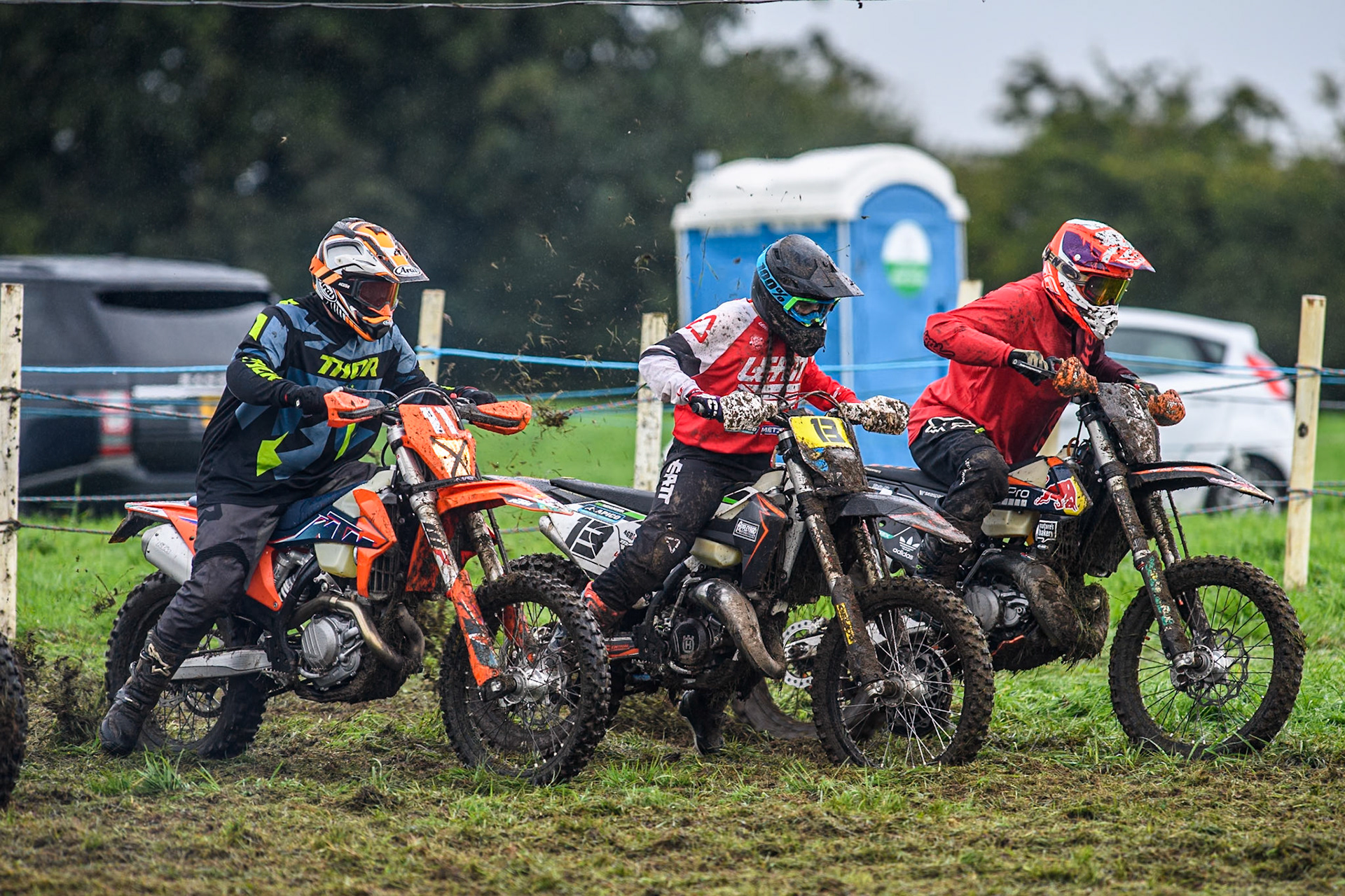 Start of the Adult Motocross heat during the ACU British Upright Championships at Woodhouse Lance, Gawsworth, Cheshire on Sunday 8th September 2024. (Photo: Ian Charles | MI News)