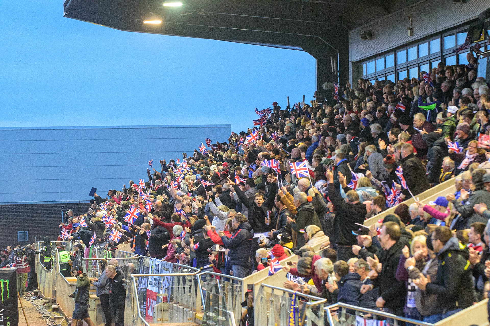 MANCHESTER, UK. OCT 17TH British fans cheat the GB Team after they qualify for the Final during the Monster Energy FIM Speedway of Nations at the National Speedway Stadium, Manchester on Sunday  17th October 2021. (Credit: Ian Charles | MI News)