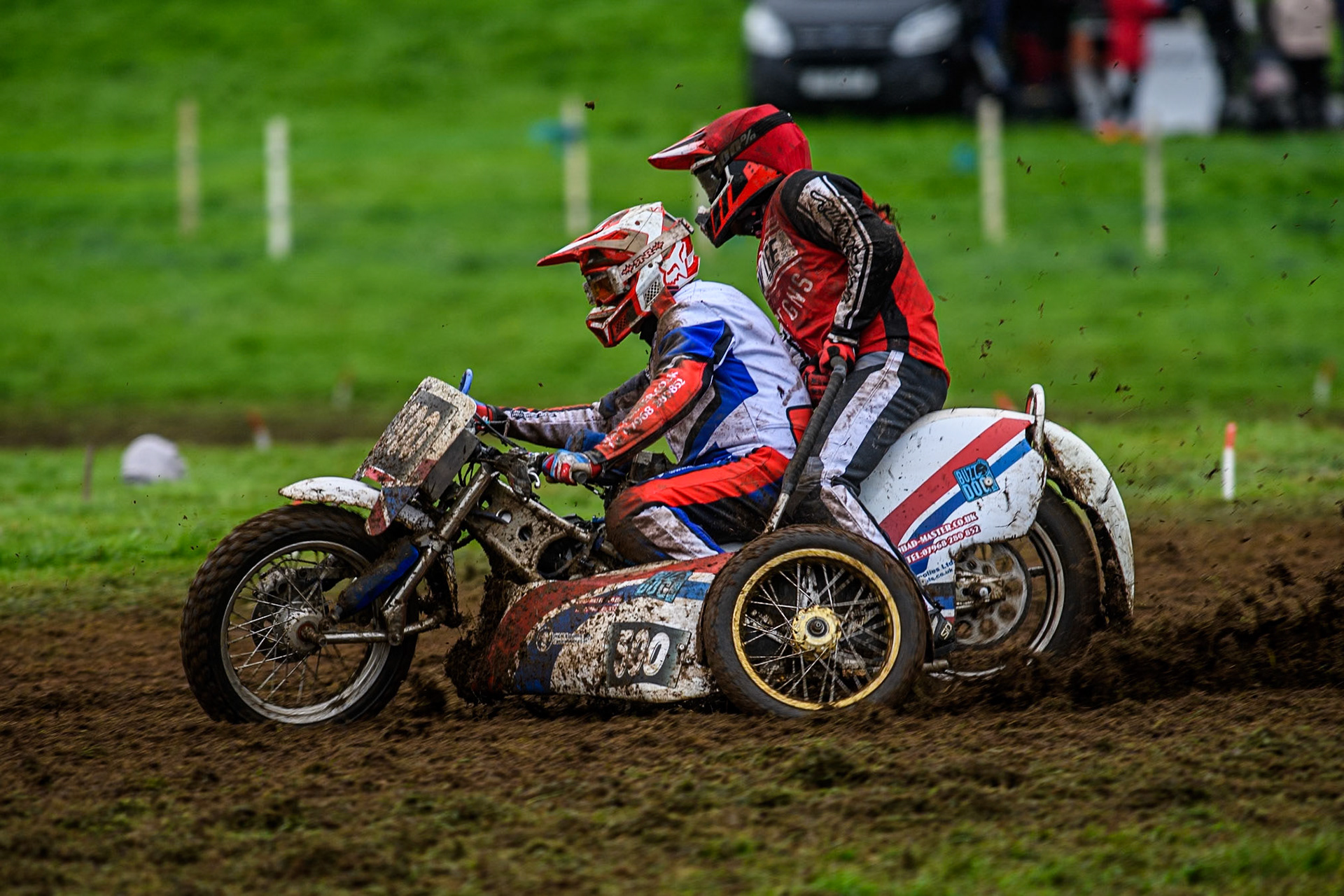 Nick Bull &amp; Nathan Alder (500) in action in the 1000cc Sidecar Class during the ACU British Upright Championships at Woodhouse Lance, Gawsworth, Cheshire on Sunday 8th September 2024. (Photo: Ian Charles | MI News)