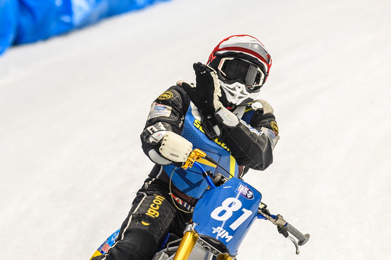 Jimmy Olsén (81) of Sweden waves to the crowd after his final ride on the Saturday during the Ice Speedway Gladiators World Championship Final 1 at Max-Aicher-Arena, Inzell on Saturday 15th March 2025. (Photo: Ian Charles | MI News)