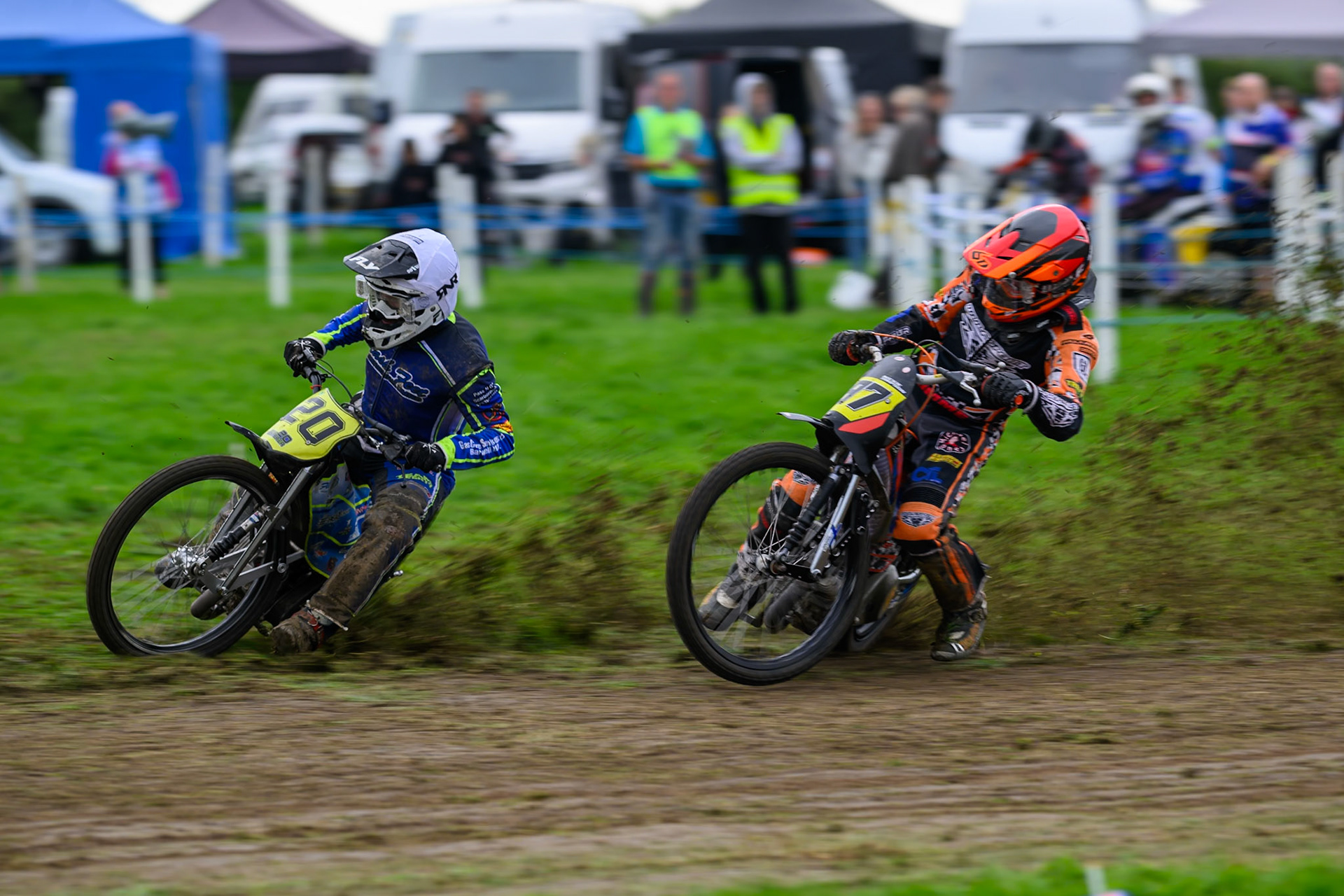 British Masters (Solos): Mickie Simpson (87) on the inside of Arran Butcher (20) during the British Masters Grasstrack Championship at Lower Marsh Farm, Much Hoole, Preston in Lancashire, England on Sunday 13th September 2026. (Photo: Ian Charles | MI News)