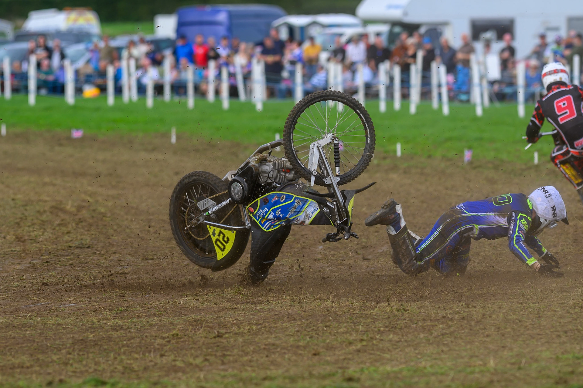 British Masters (Solos): Arran Butcher (20)  falls on the loose track during the British Masters Grasstrack Championship at Lower Marsh Farm, Much Hoole, Preston in Lancashire, England on Sunday 13th September 2026. (Photo: Ian Charles | MI News)