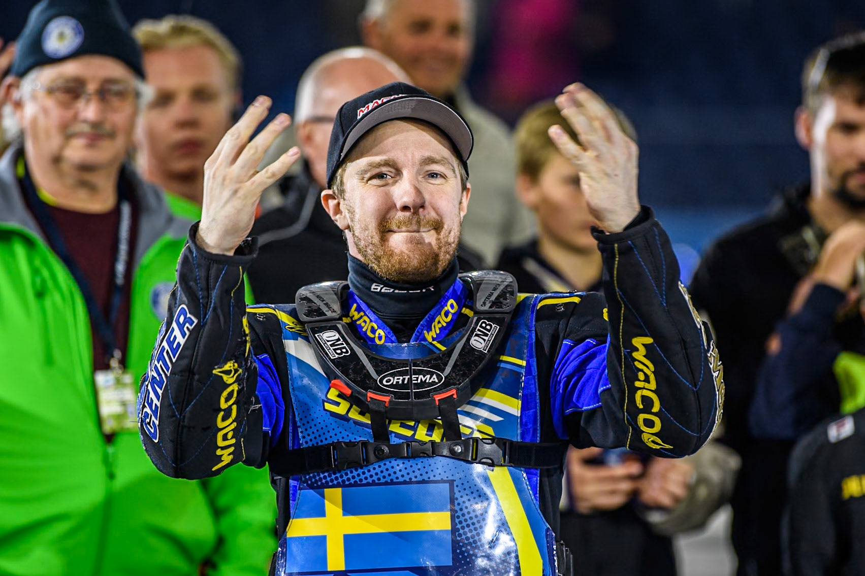 It’s my 4th title in a row! Martin Haarahiltunen (199) of Sweden celebrates during the FIM Ice Speedway Gladiators World Championship, Final 4 at the Ice Stadium, Thialf, Heerenveen on Sunday 6th April 2025. (Photo: Ian Charles | MI News)