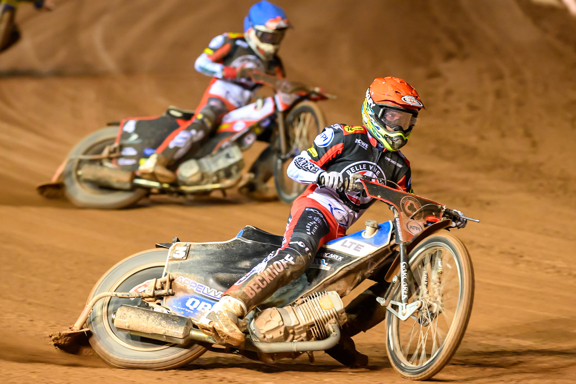 Nicolai Klindt, Guest Rider for Belle Vue Aces in Red leading Zach Cook of Belle Vue Aces in Blue during the Rowe Motor Oil Premiership Grand Final 2nd Leg between Belle Vue Aces and Sheffield Tigers at the National Speedway Stadium, Manchester on Friday 16th October 2026. (Photo: Ian Charles | MI News)
