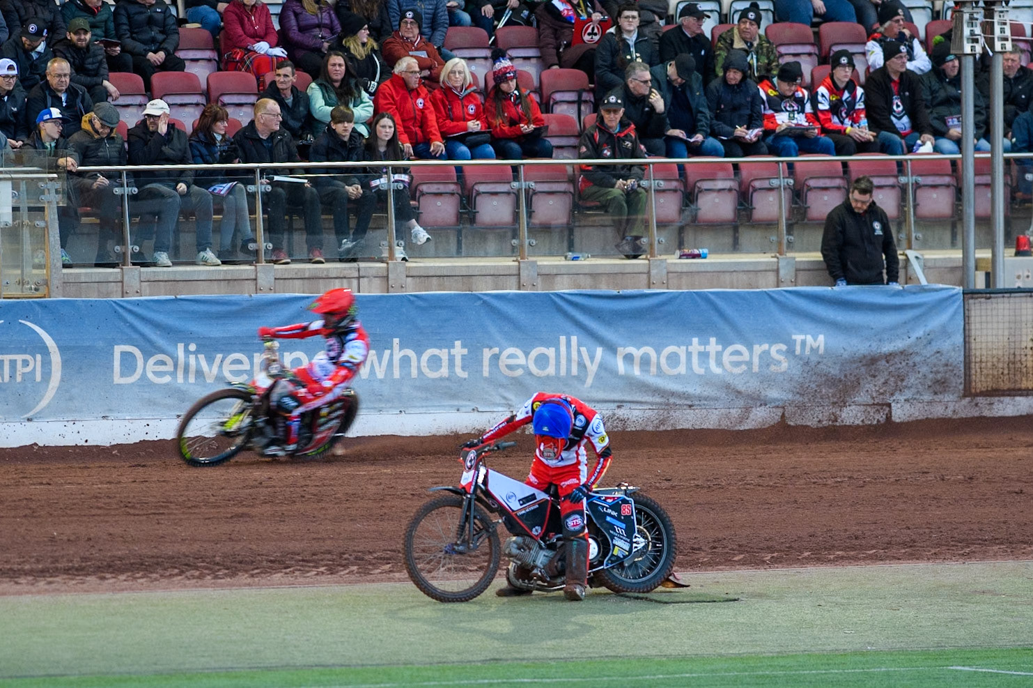 Belle Vue Aces' Zack Cook on the centre after his machine failed during the Rowe Motor Oil Premiership match between Belle Vue Aces and Oxford Spires at the National Speedway Stadium, Manchester on Monday 14th April 2025. (Photo: Ian Charles | MI News)