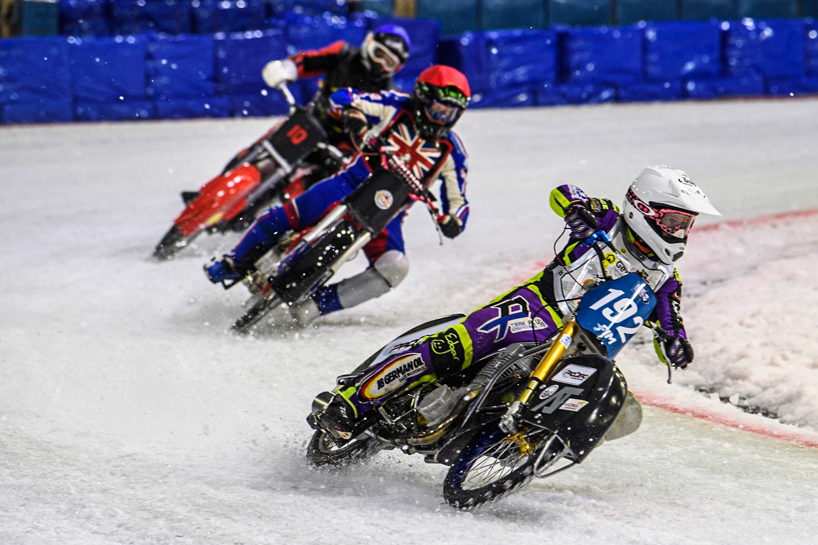 Paul Cooper of Great Britain in White leading Rob Irving of Great Britain in Red and Annica Karlsson in Blue during the Roelof Thijs Bokaal, Ice Rink Thialf, Heerenveen, Netherlands on Friday 4th April 2025. (Photo: Ian Charles | MI News)