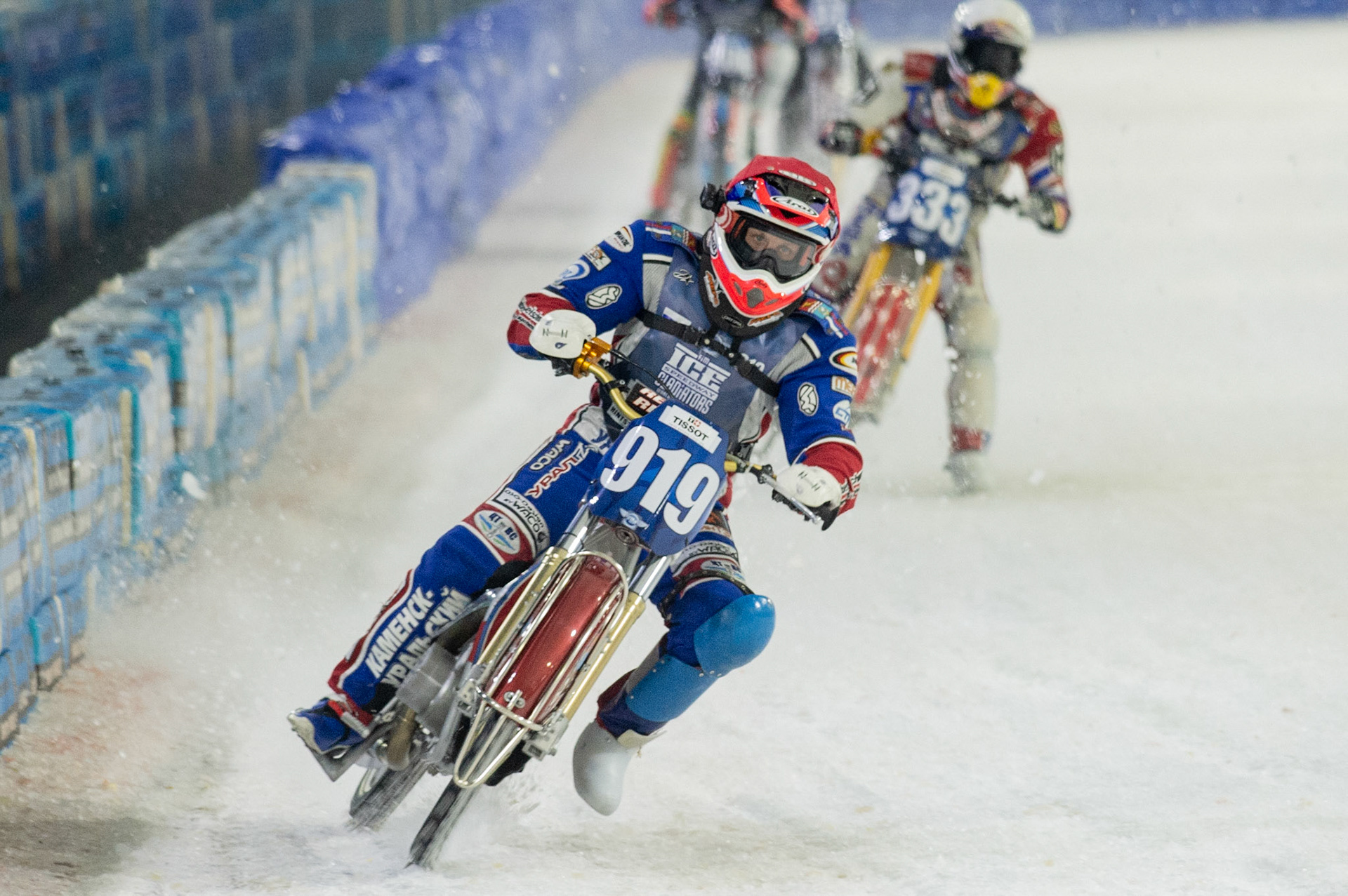 Photo: Ian Charles

Dmitri Khomitsevich (919) leads Danil Ivanov (333)

FIM Ice Speedway Gladiators World Championship, Event 5.1, Ice Rink Thialf, Heerenveen, Netherlands Saturday  30  March  2019