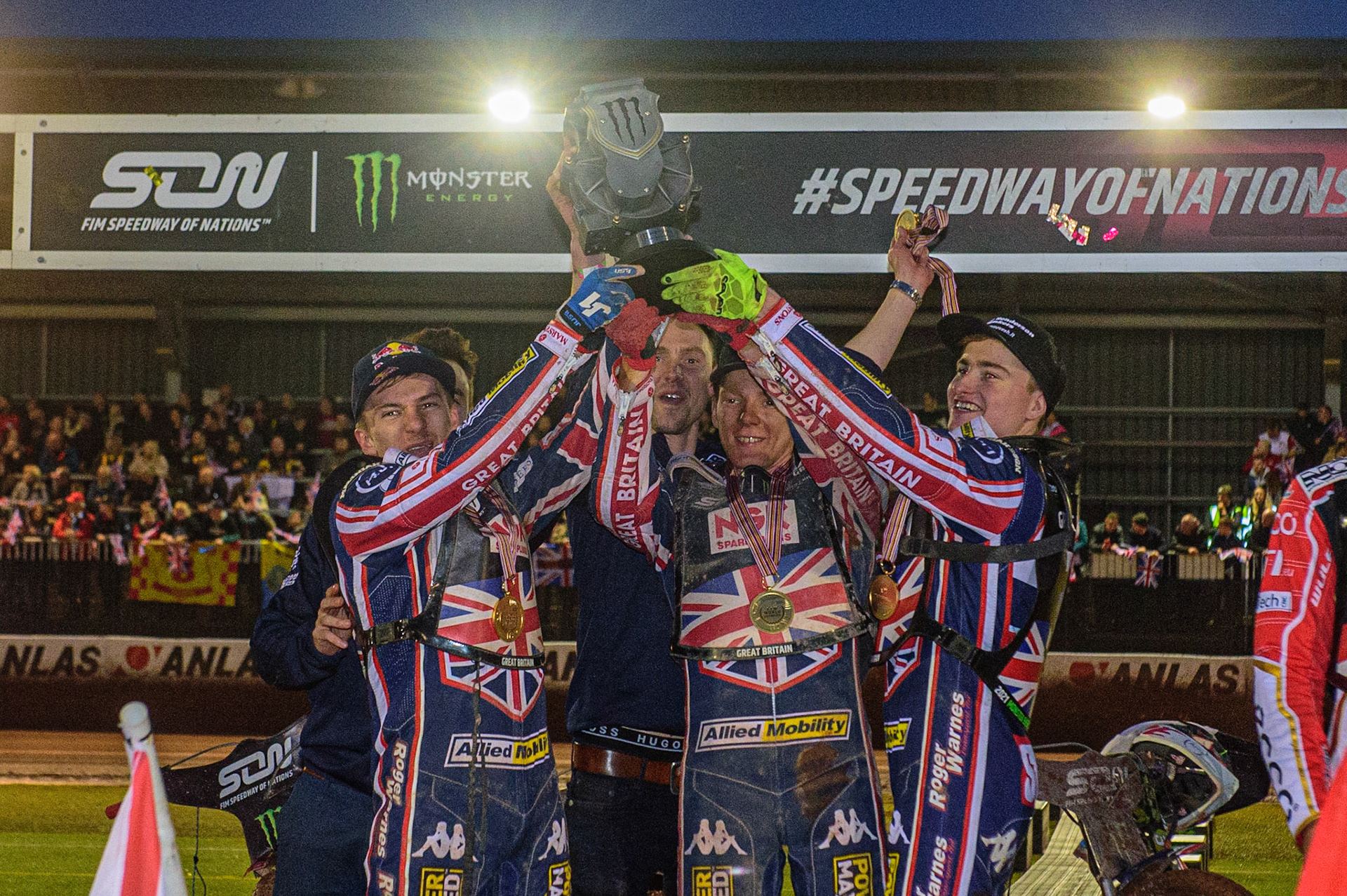 MANCHESTER, UK. OCT 17TH Team GB Raise the Monster Trophy for the winners during the Monster Energy FIM Speedway of Nations at the National Speedway Stadium, Manchester on Sunday  17th October 2021. (Credit: Ian Charles | MI News)