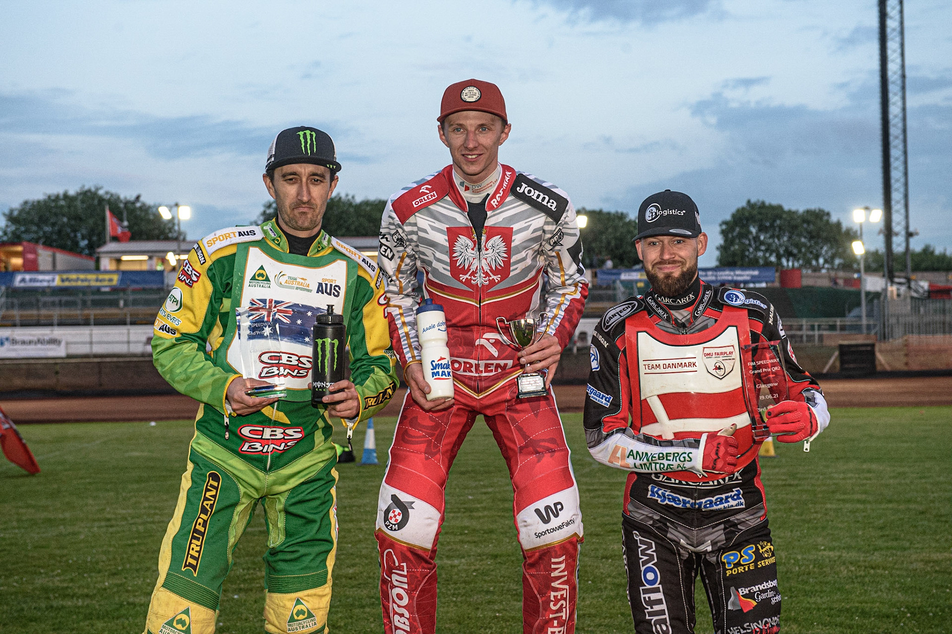 GLASGOW, UK. JUNE 19TH.  TOP 3 at Ashfield: (L-r) Chris Holder (Australia) (2nd), Tobiasz Musielak (Poland) (Winner), Nicolai Klindt (Denmark) (3rd)  during the FIM Speedway Grand Prix Qualifying Round at the Peugeot Ashfield Stadium, Glasgow on Saturday 19th June 2021. (Credit: Ian Charles | MI News)