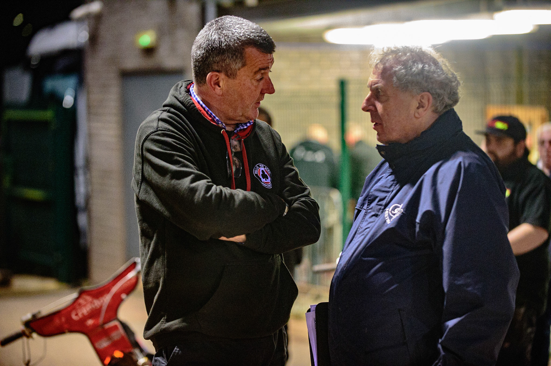 MANCHESTER, UK. OCT 11TH  Belle Vue BikeRight Aces CEO Adrian Smith (left) chats with meeting Steward Tony Steele during the SGB Premiership Grand Final 1st Leg between Belle Vue Aces and Peterborough Panthers at the National Speedway Stadium, Manchester on Monday 11th October 2021. (Credit: Ian Charles | MI News)
