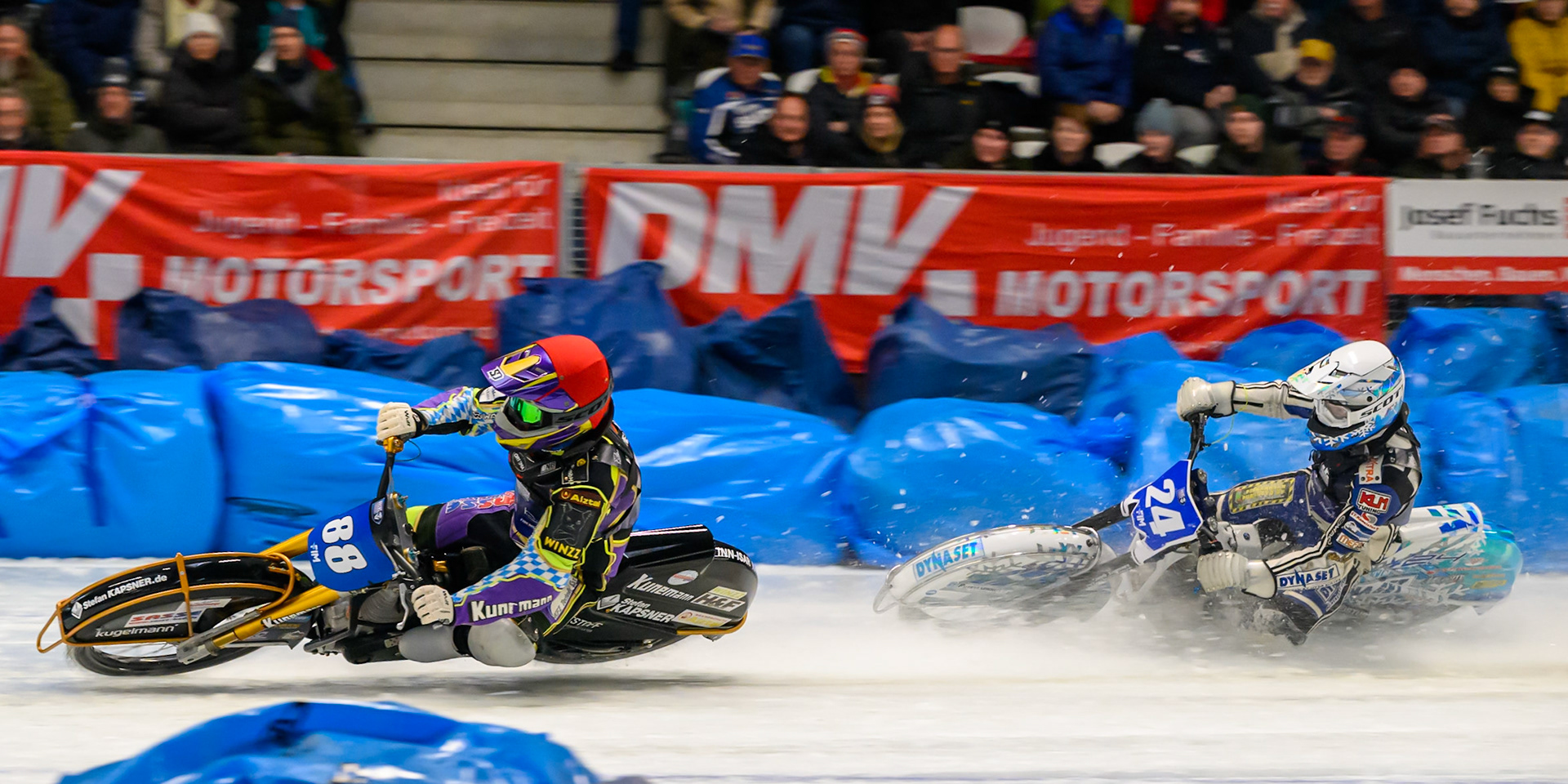 Max Niedermaier (88) of Germany  in Red leading Max Koivula (24) of Finland  in White during the Ice Speedway Gladiators World Championship Final 2 at Max-Aicher-Arena, Inzell on Sunday 15th March 2026. (Photo: Ian Charles | MI News)