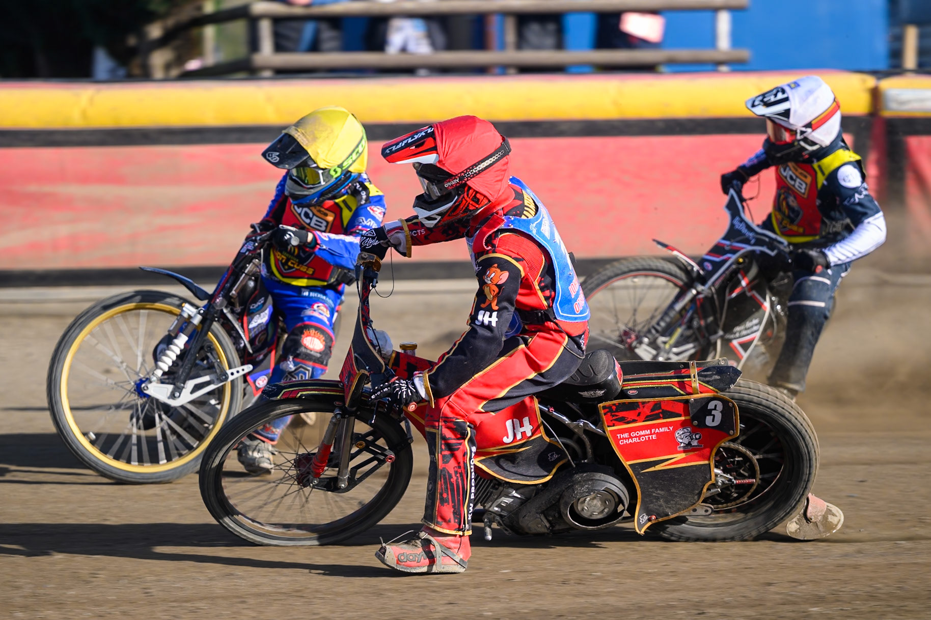 Luke Harris of Buxton Bulls  in Red  gets out of shape inside Emerson Betty, Guest rider for Leicester Lion Cubs  in Yellow  and Ben Morley of Leicester Lion Cubs  in White during the WSRA National Development League match between Buxton Bulls and Leicester Lion Cubs at Hi-Edge Speedway, Buxton on Sunday 4th October 2026. (Photo: Ian Charles | MI News)