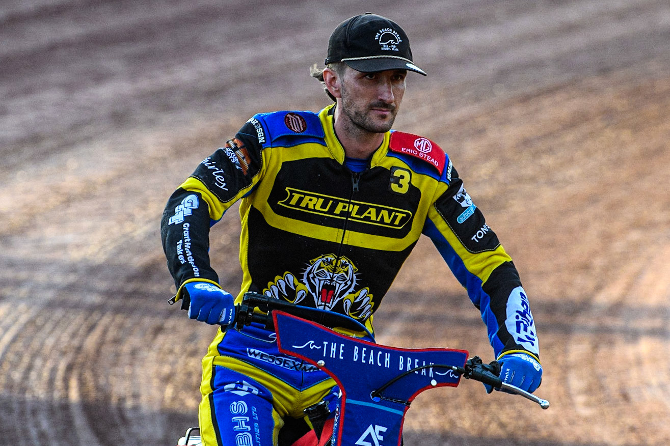 Adam Ellis - Sheffield TruPlant Tigers during the Sports Insure Premiership match between Belle Vue Aces and Sheffield Tigers at the National Speedway Stadium, Manchester on Monday 7th August 2023. (Photo: Ian Charles | MI News)