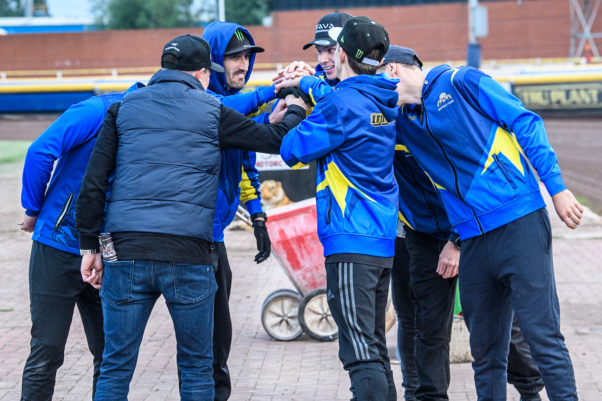 Sheffield Tigers end their team meeting during the Rowe Motor Oil Premiership Play Off Semi Final 2nd leg between Sheffield Tigers and Belle Vue Aces at Owlerton Stadium, Sheffield on Thursday 19th September 2024. (Photo: Ian Charles | MI News)
