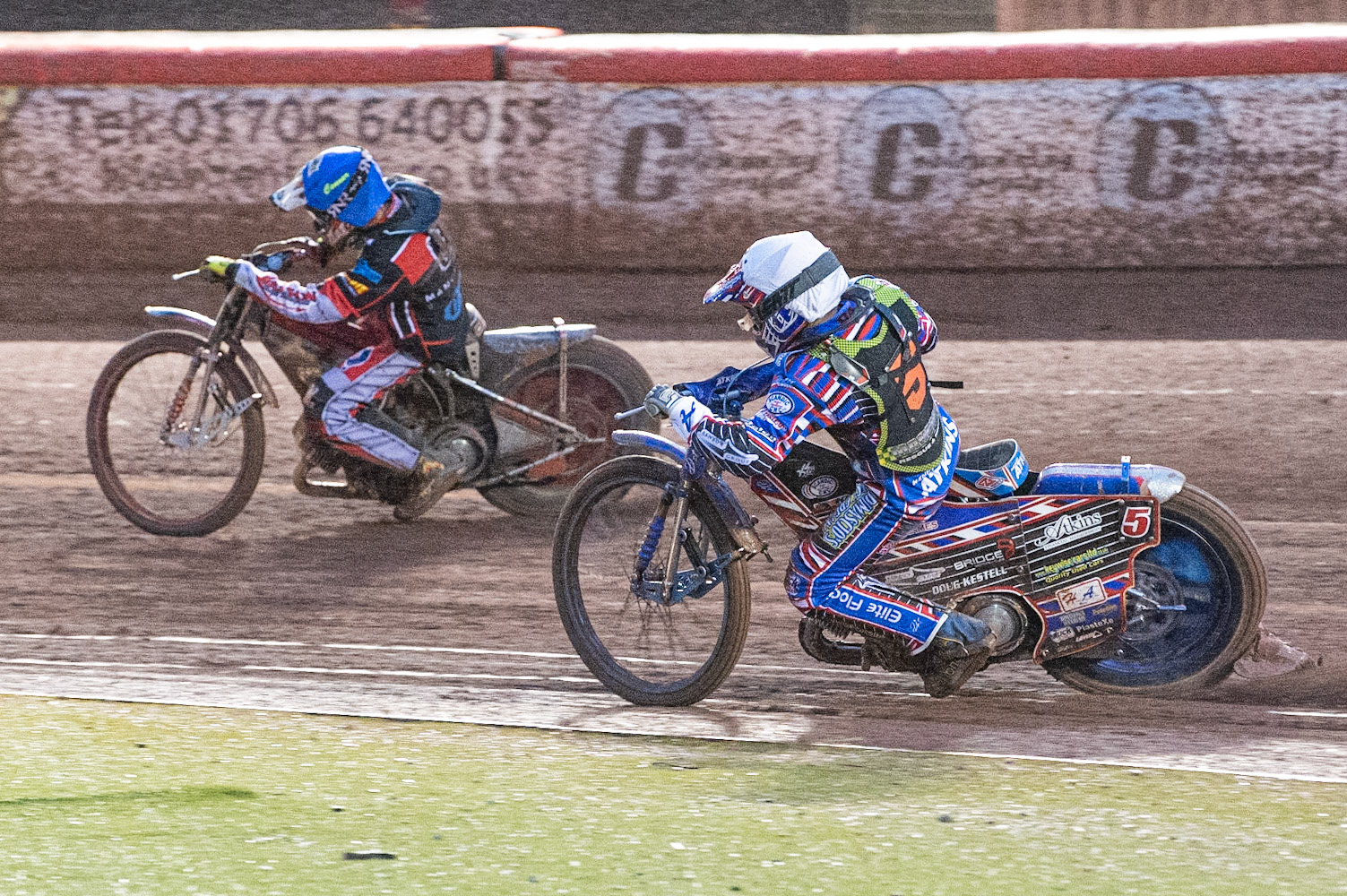 Photo: Ian Charles

Henry Atkins  (White) chases Connor Bailey  (Blue)

Belle Vue Colts v Mildenhall Fen Tigers, National League, Belle Vue National Speedway Stadium, Manchester, Monday 2  September  2019